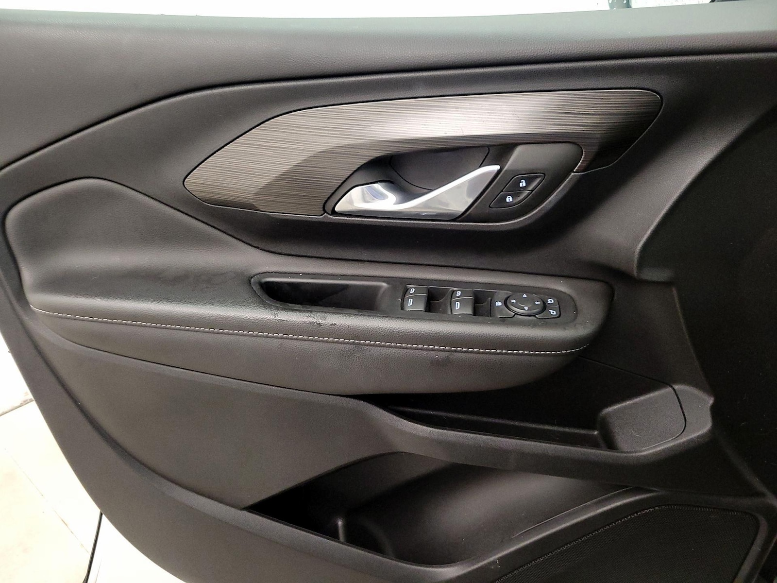2023 GMC Terrain SLE - Photo 13