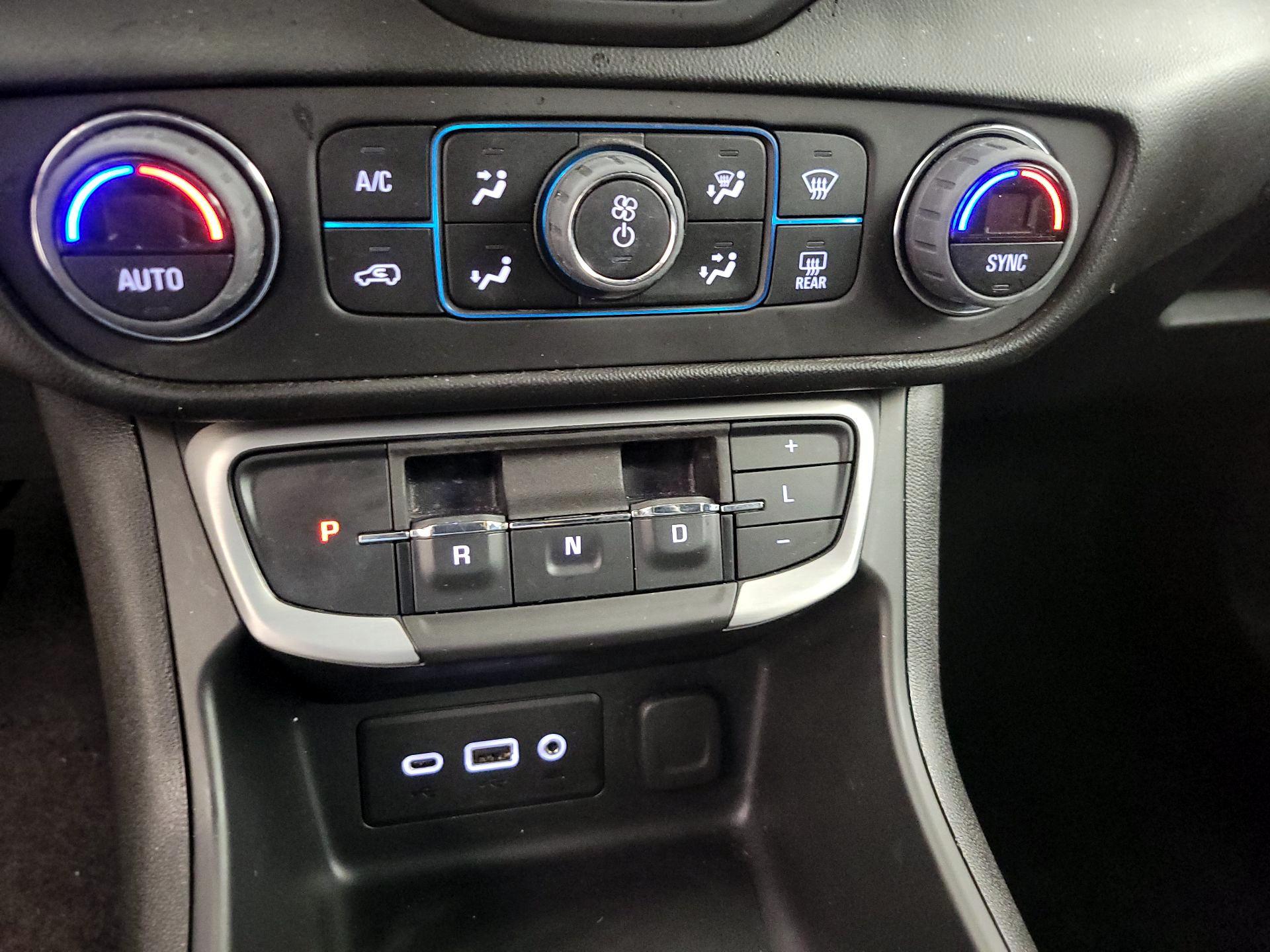 Thumbnail: 2023 GMC Terrain - 16