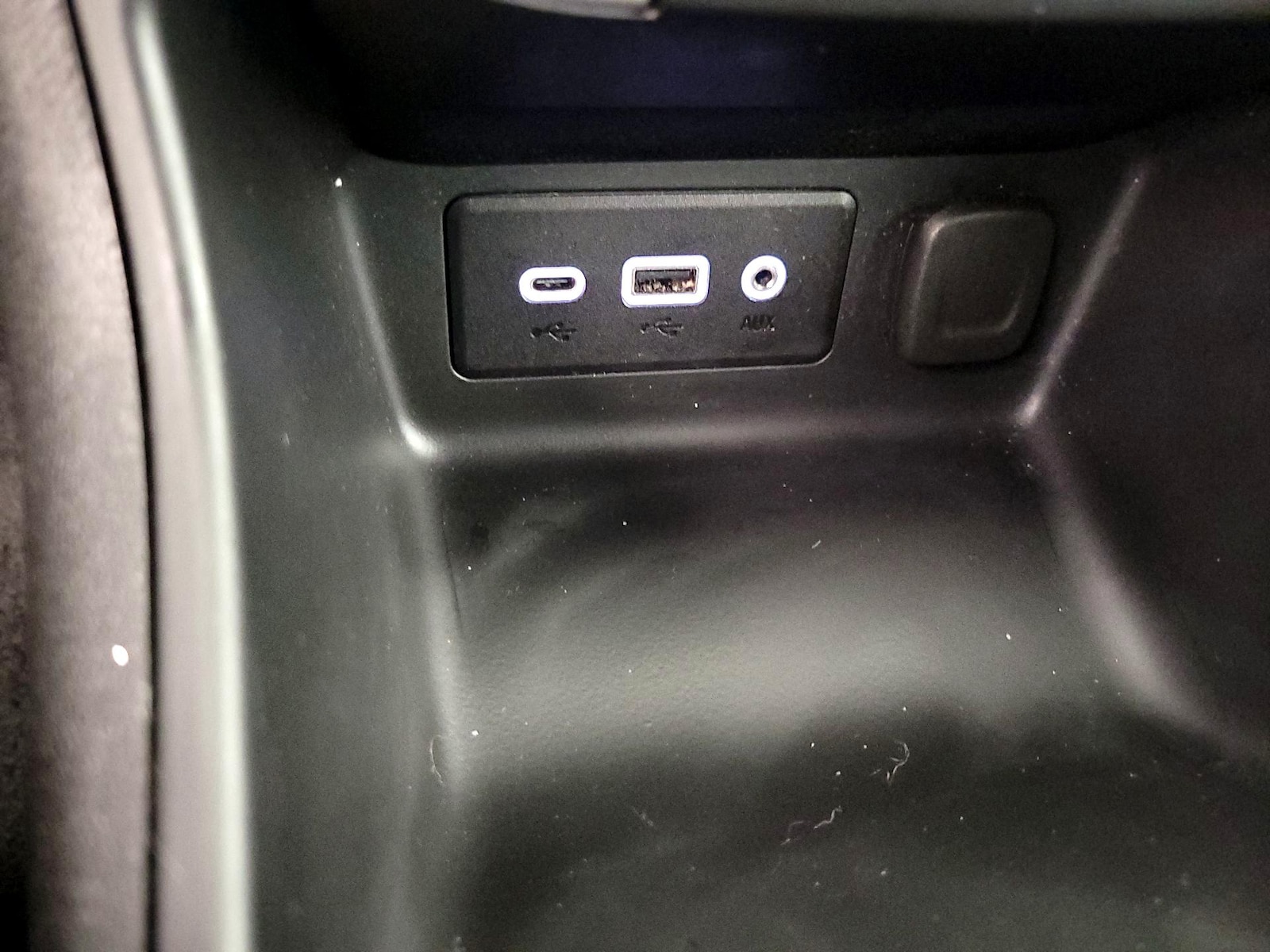 2023 GMC Terrain SLE - Photo 19