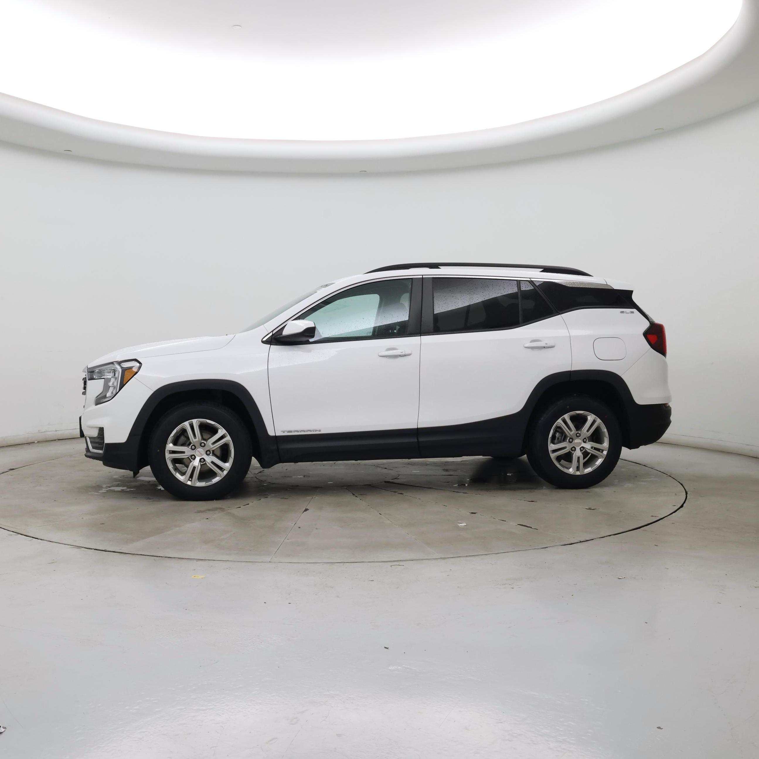 Thumbnail: 2023 GMC Terrain - 3