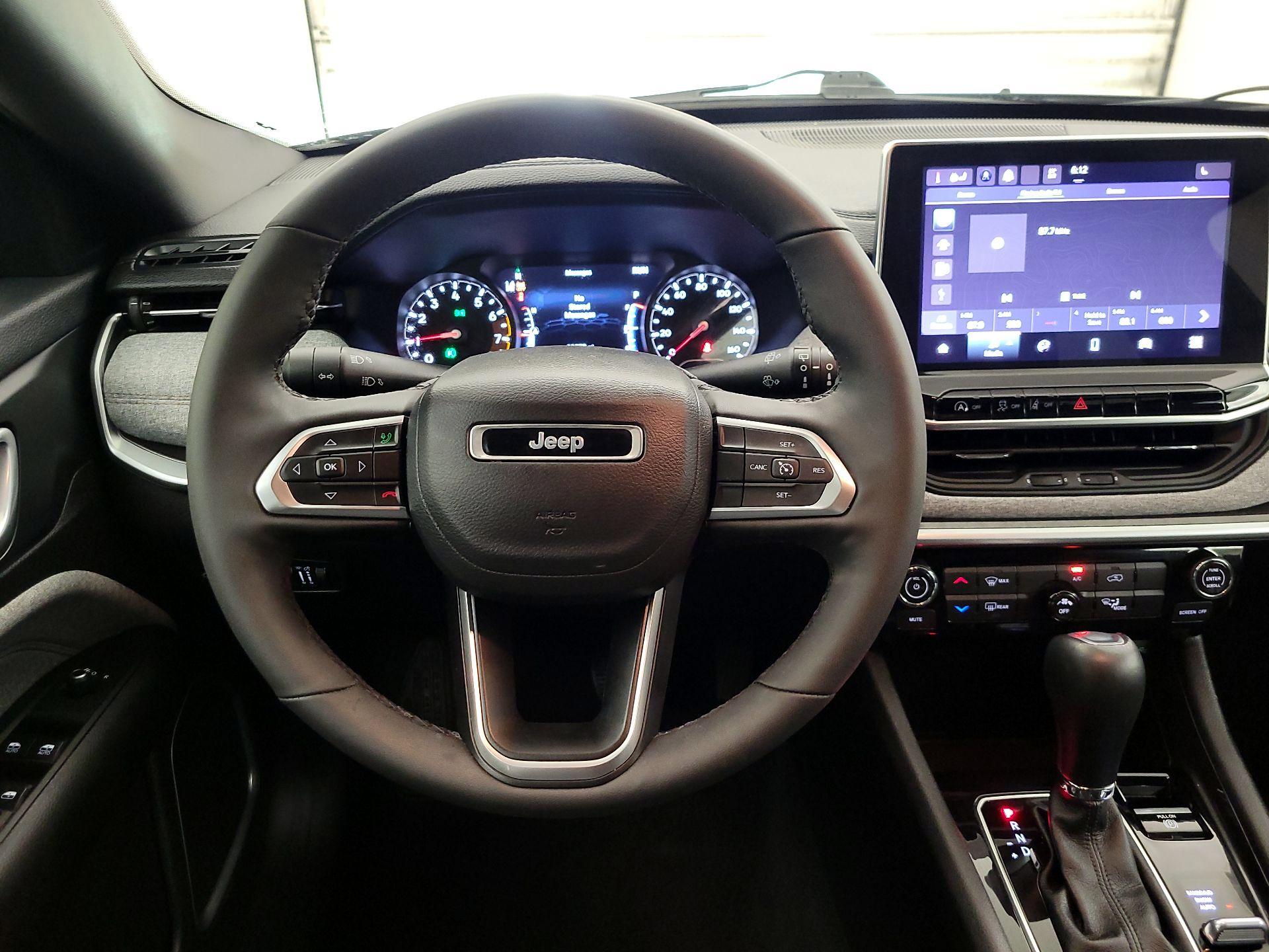 Thumbnail: 2023 Jeep Compass - 10