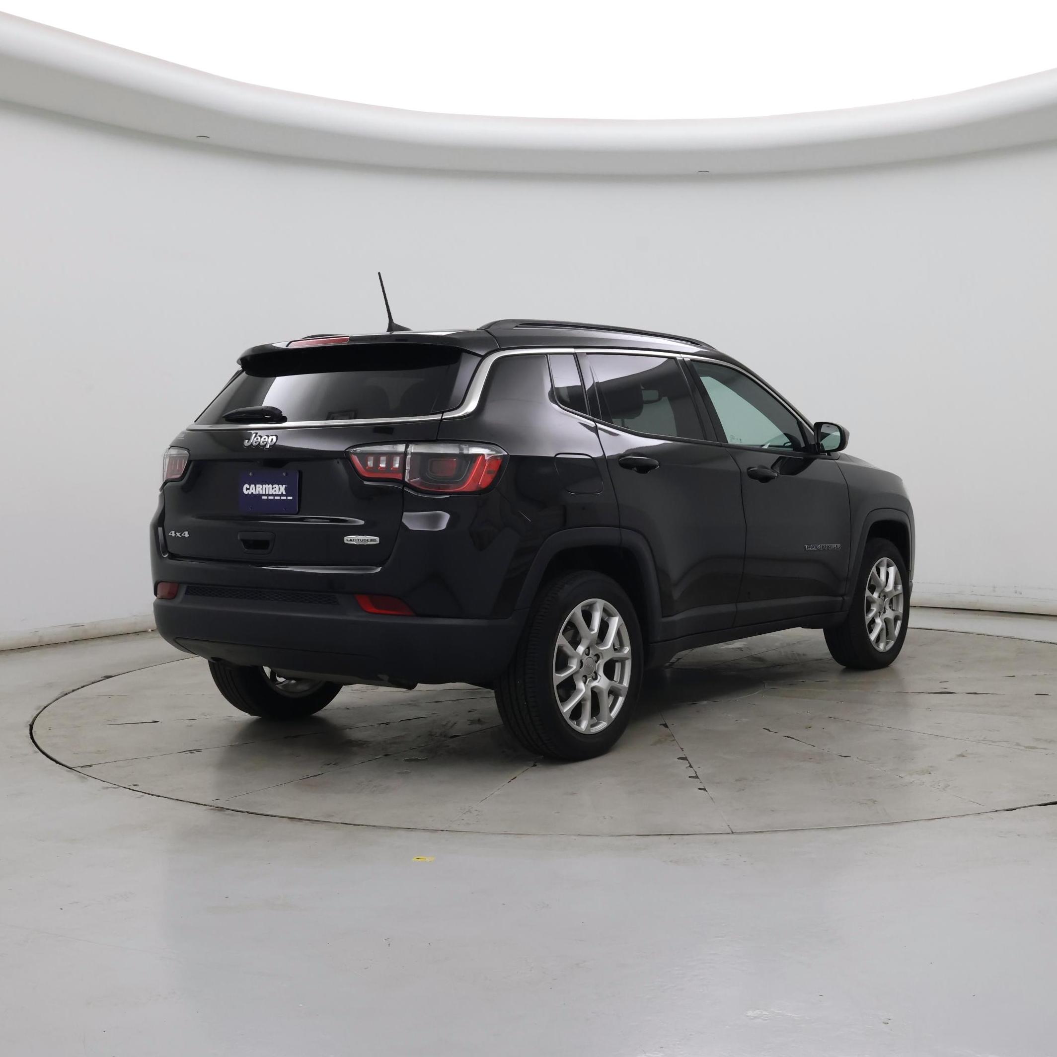 Thumbnail: 2023 Jeep Compass - 8