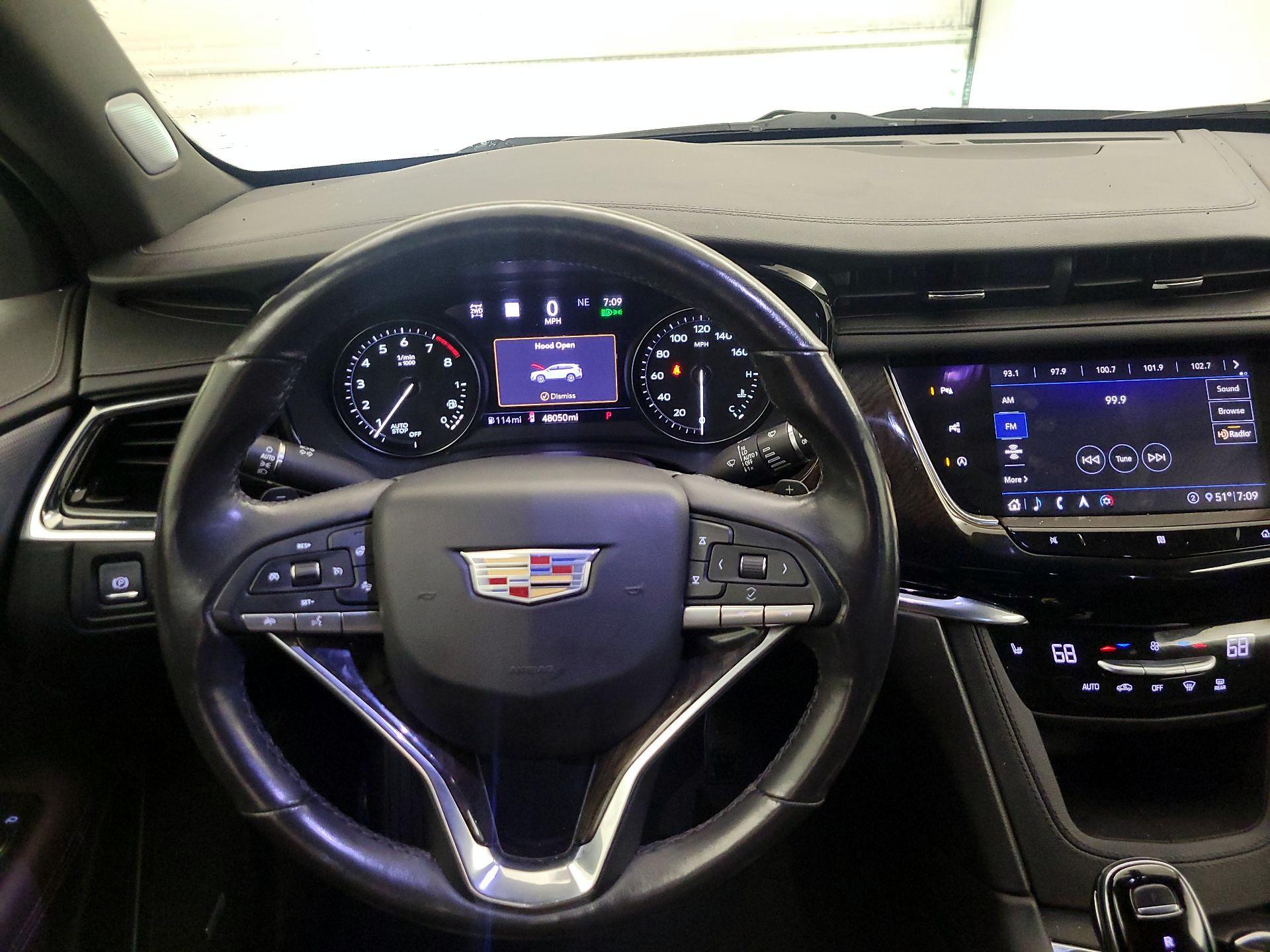 Thumbnail: 2020 Cadillac XT6 - 10
