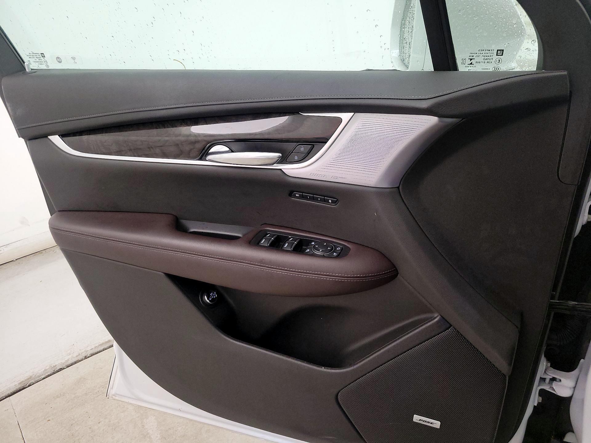 Thumbnail: 2020 Cadillac XT6 - 12