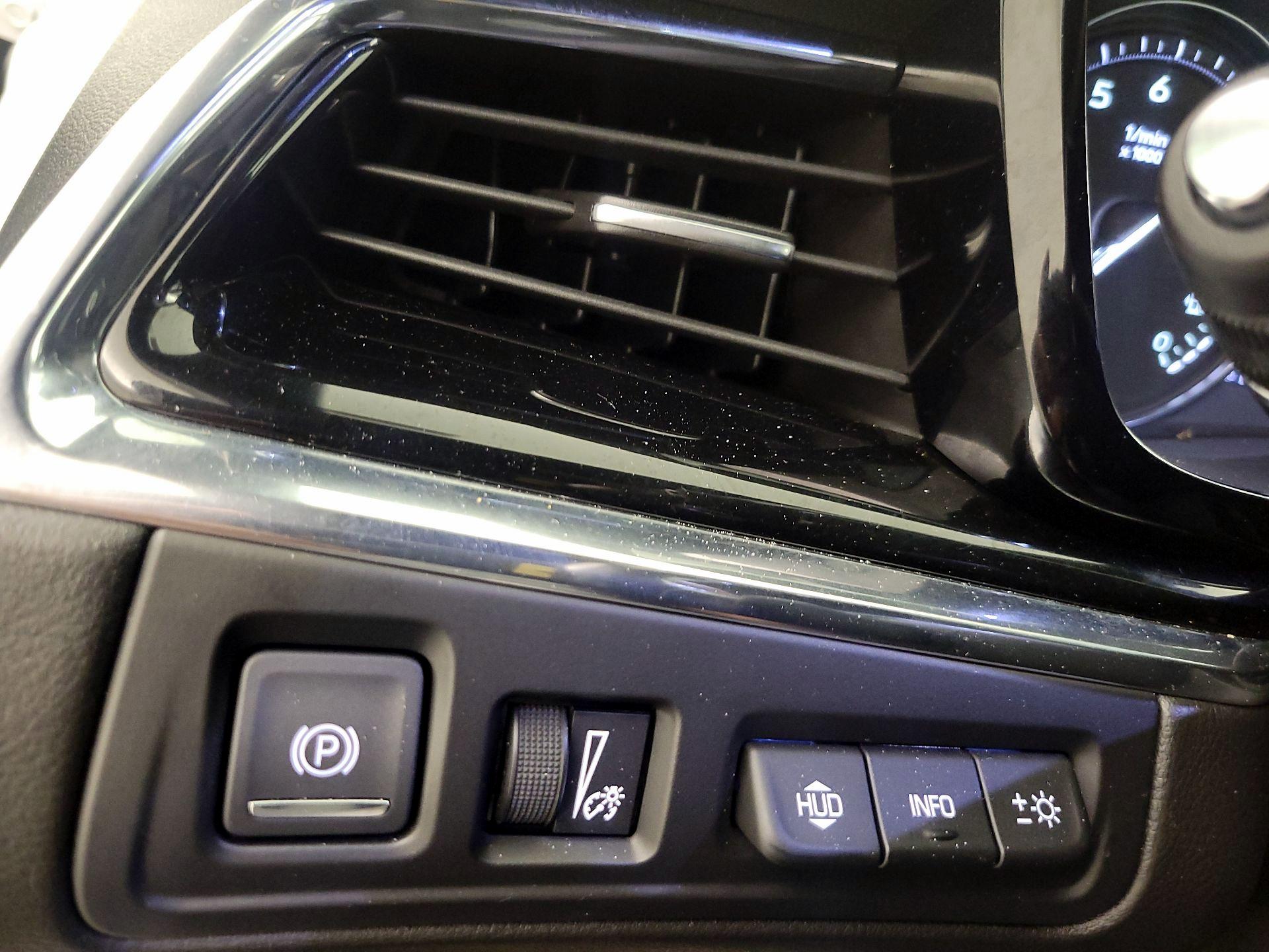 Thumbnail: 2020 Cadillac XT6 - 13