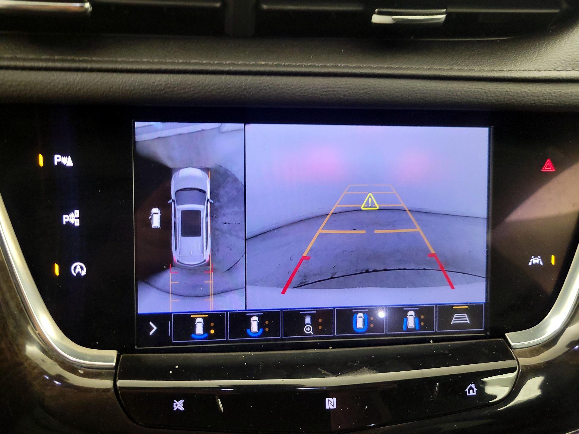 Thumbnail: 2020 Cadillac XT6 - 14