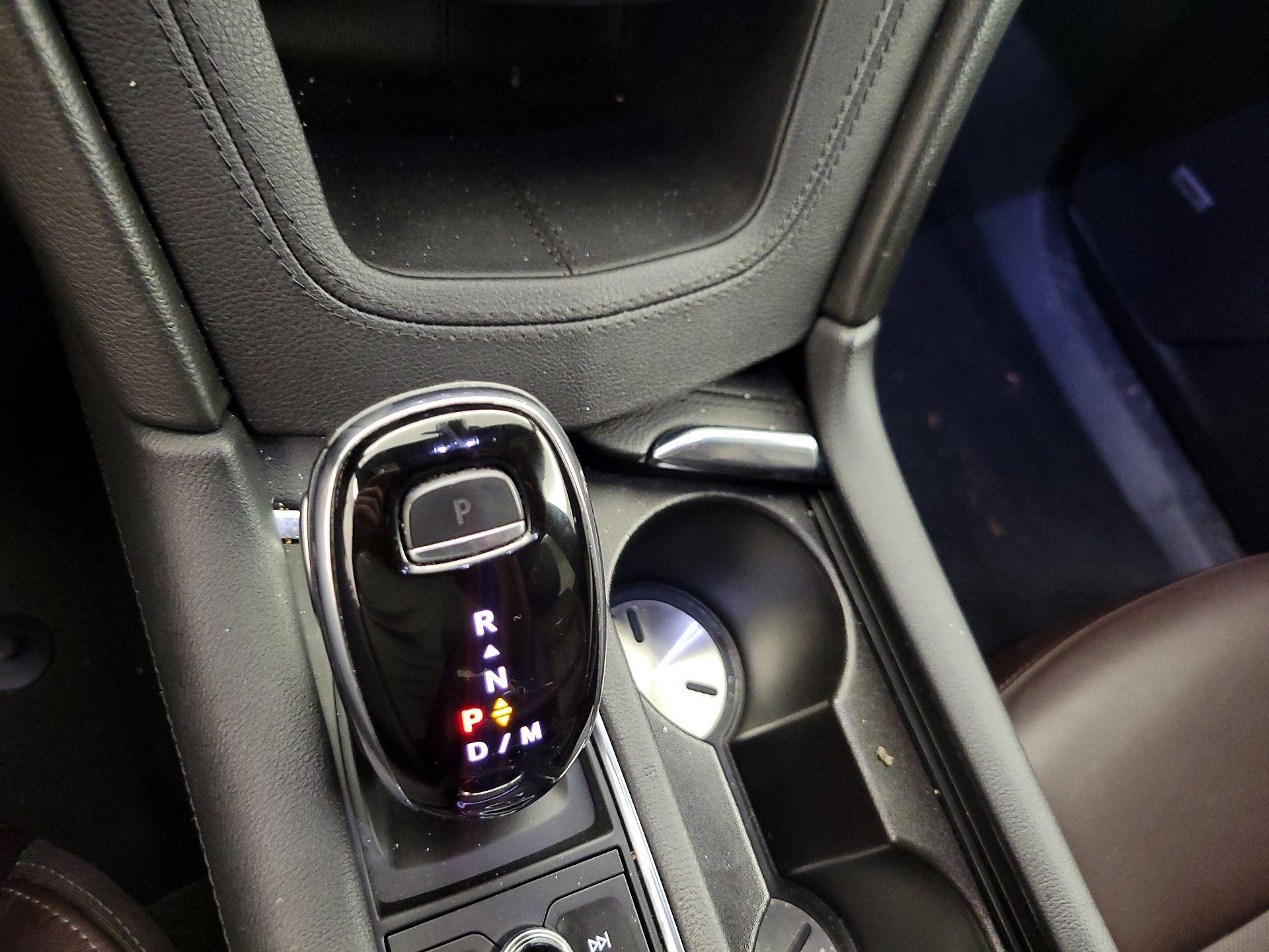 Thumbnail: 2020 Cadillac XT6 - 17