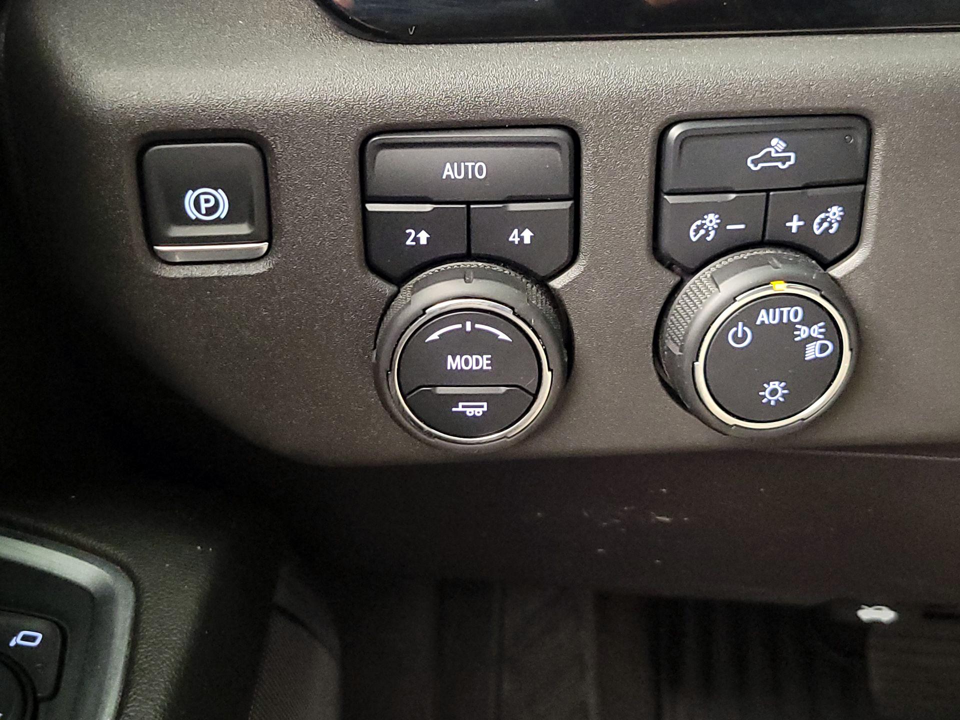 Thumbnail: 2024 Chevrolet Silverado 1500 - 13