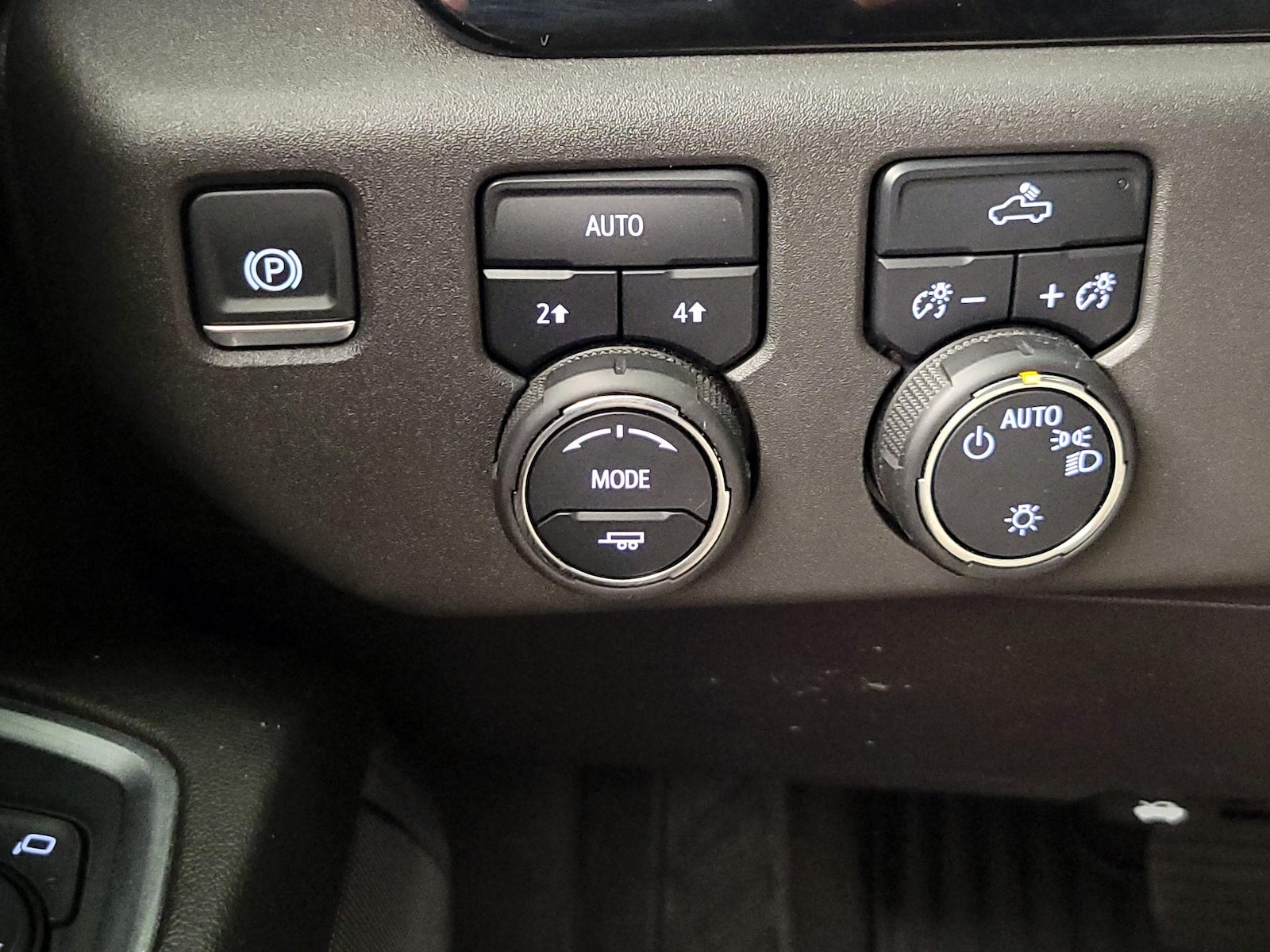 2024 Chevrolet Silverado 1500 LT - Photo 14