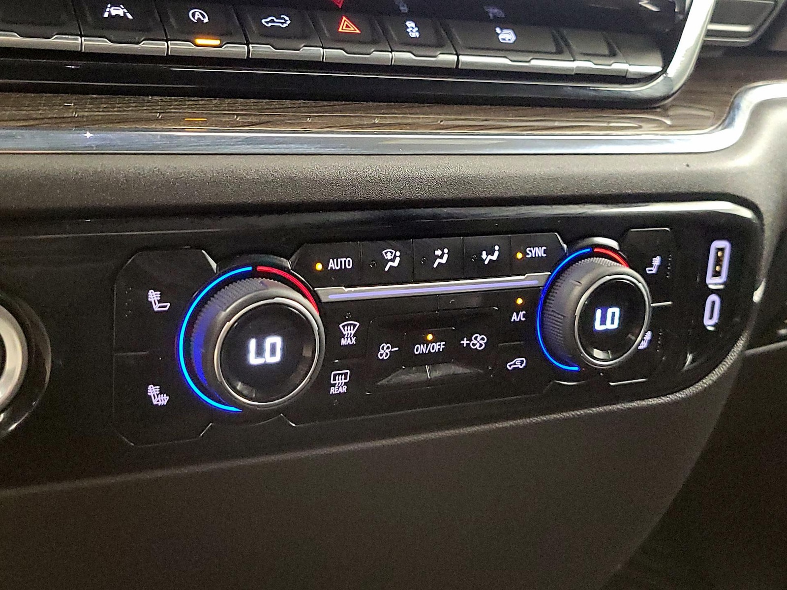 2024 Chevrolet Silverado 1500 LT - Photo 17