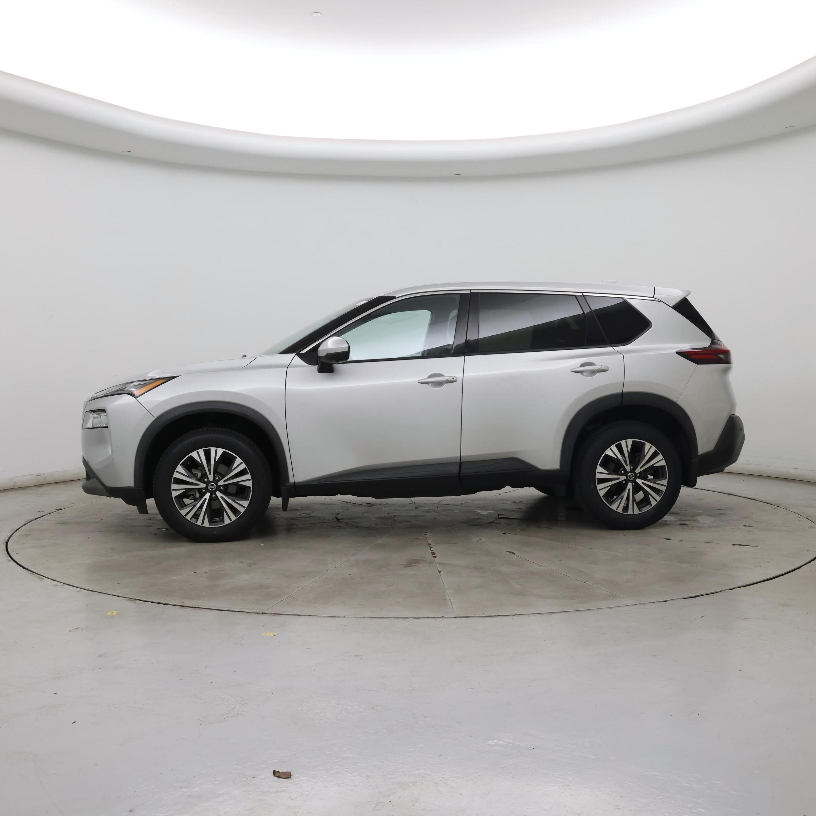 Thumbnail: 2021 Nissan Rogue - 3