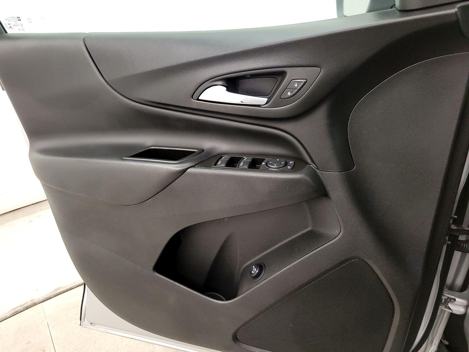 Thumbnail: 2022 Chevrolet Equinox - 12