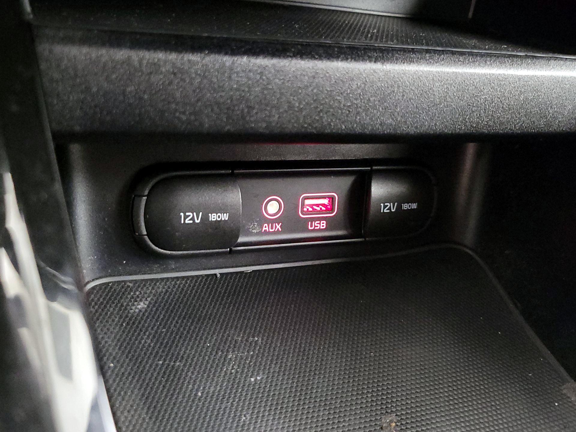 Thumbnail: 2021 Kia Forte - 18