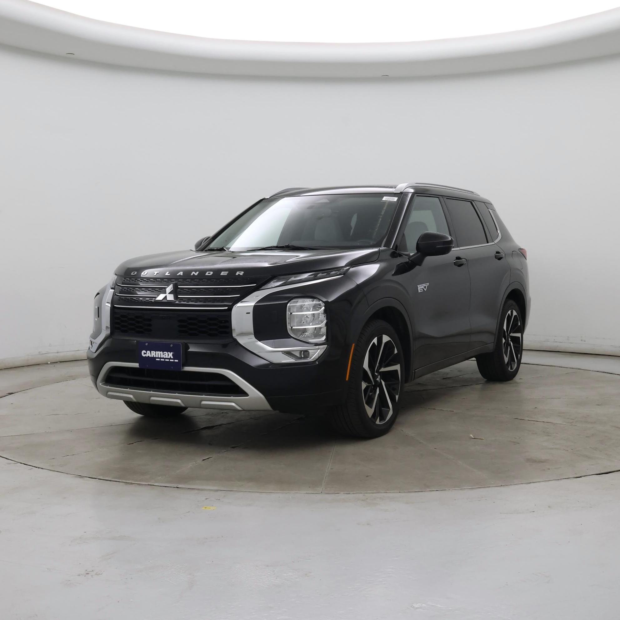 Thumbnail: 2023 Mitsubishi Outlander - 4