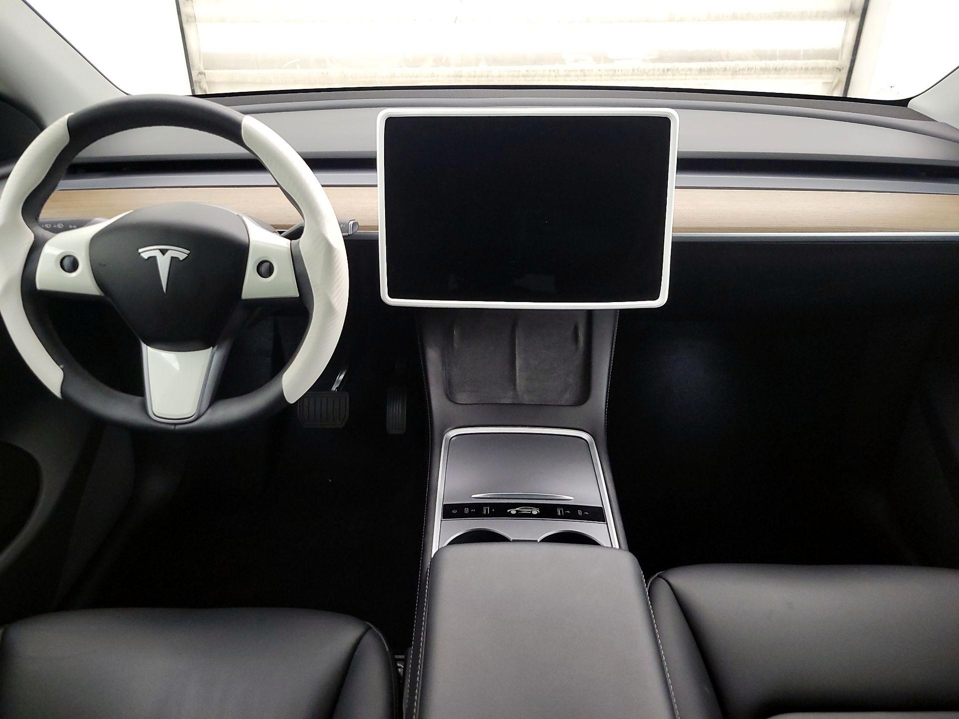 Thumbnail: 2022 Tesla Model Y - 9