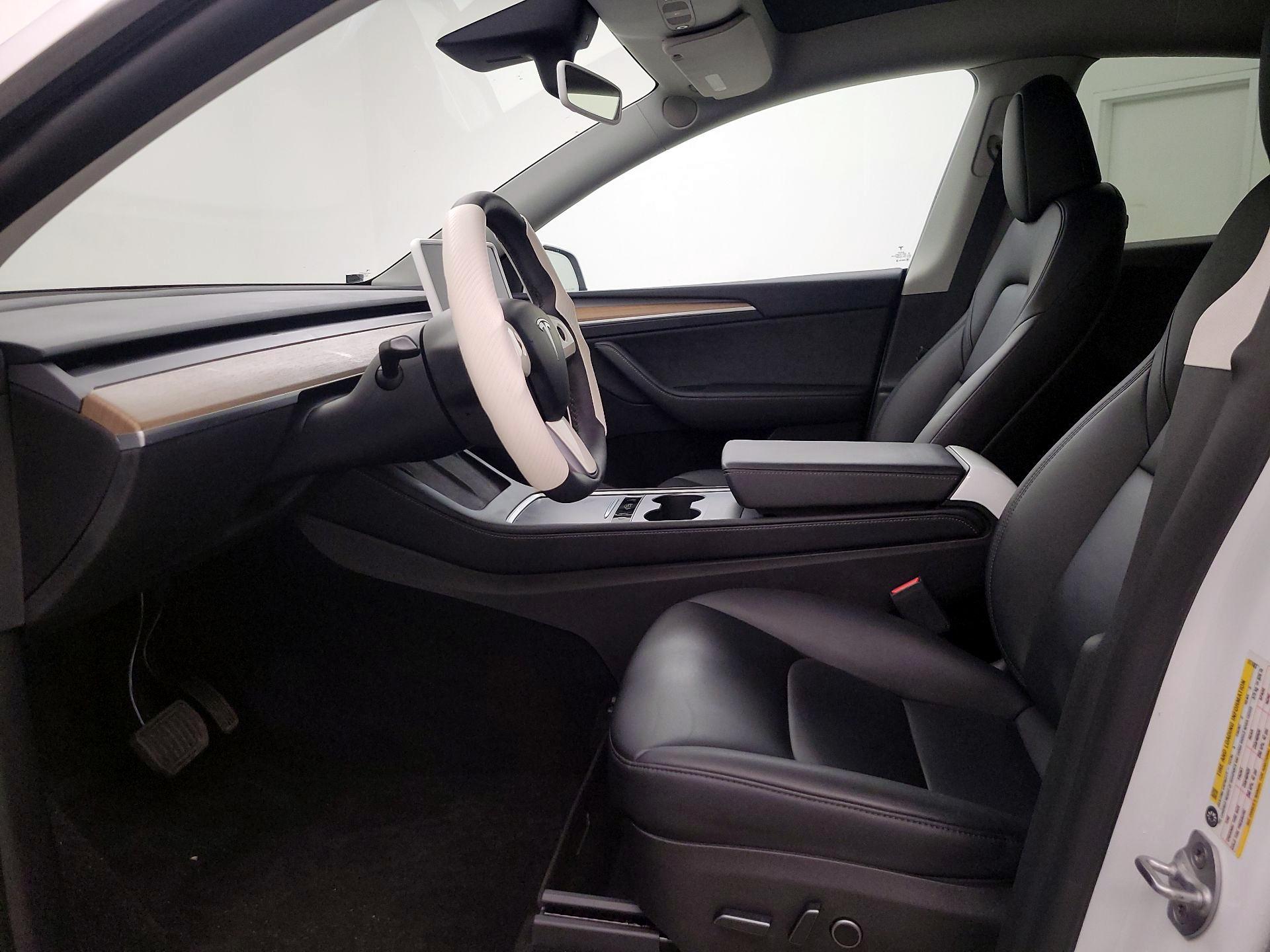 Thumbnail: 2022 Tesla Model Y - 11