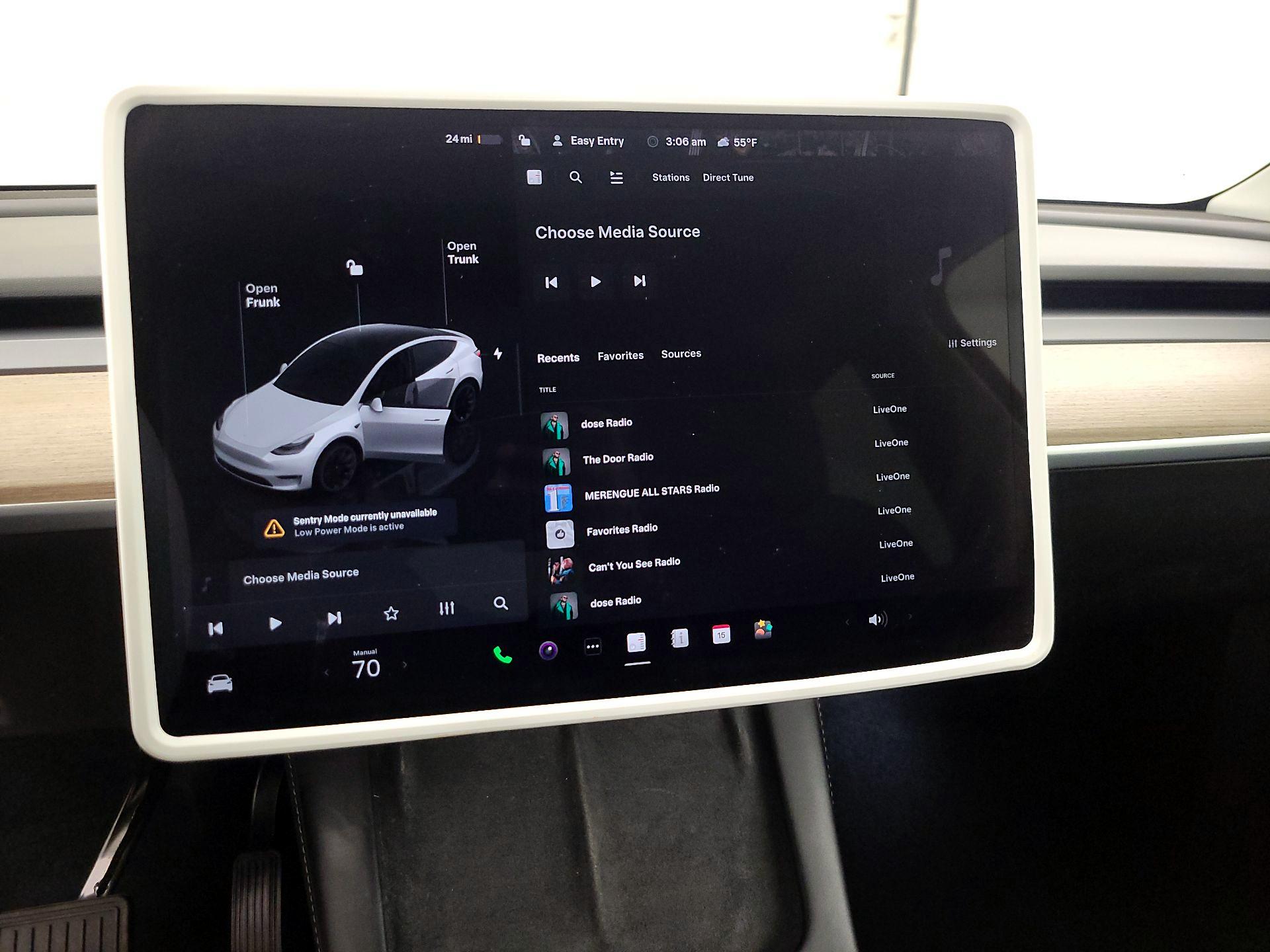 Thumbnail: 2022 Tesla Model Y - 15