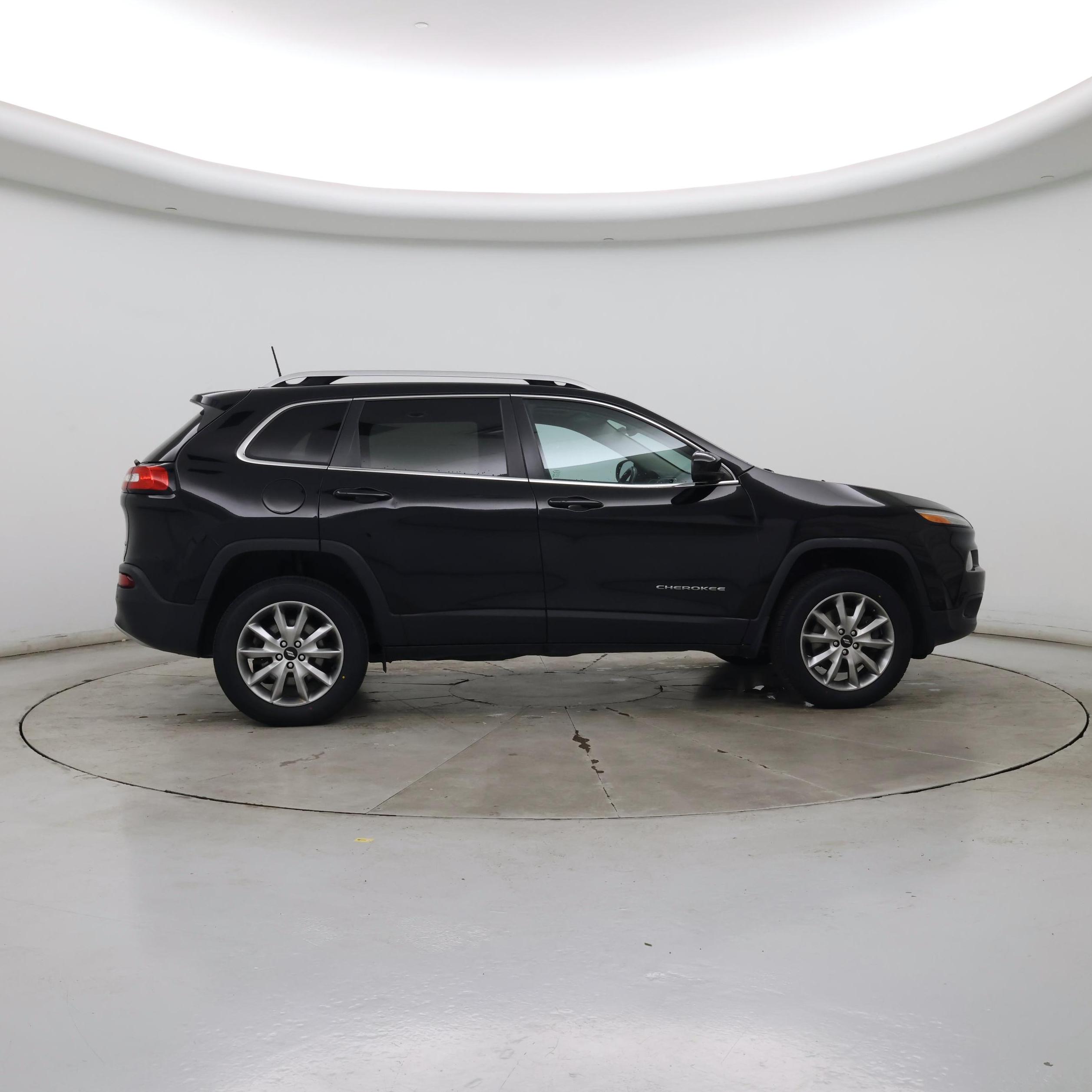 Thumbnail: 2018 Jeep Cherokee - 7
