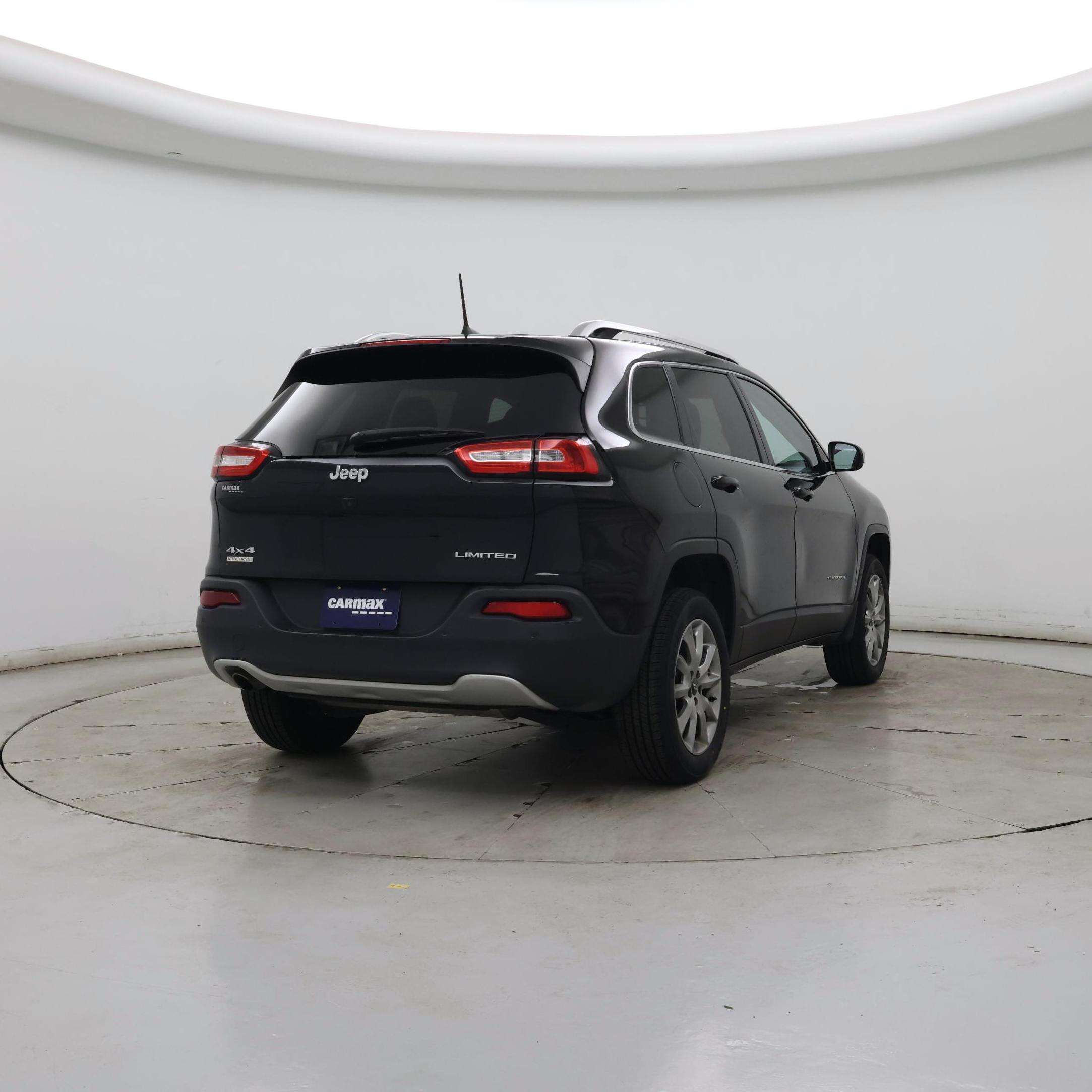 Thumbnail: 2018 Jeep Cherokee - 8
