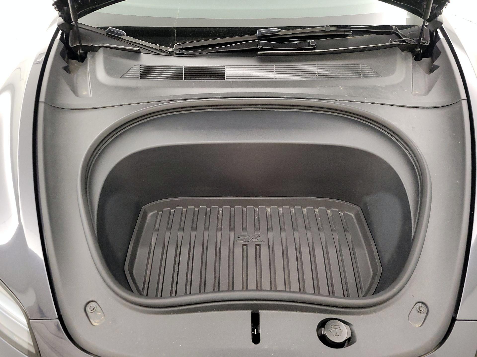 Thumbnail: 2024 Tesla Model 3 - 20