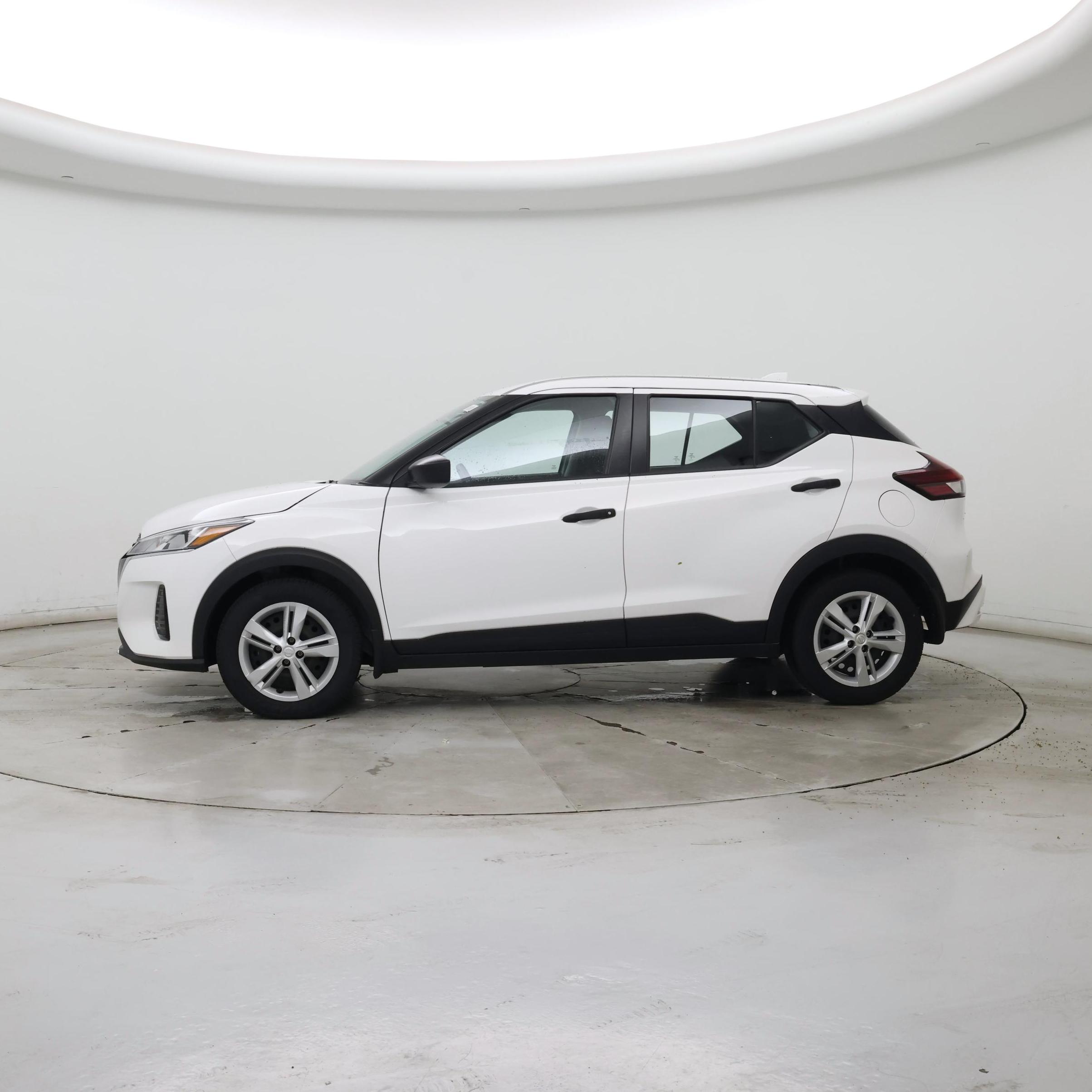 Thumbnail: 2024 Nissan Kicks - 3
