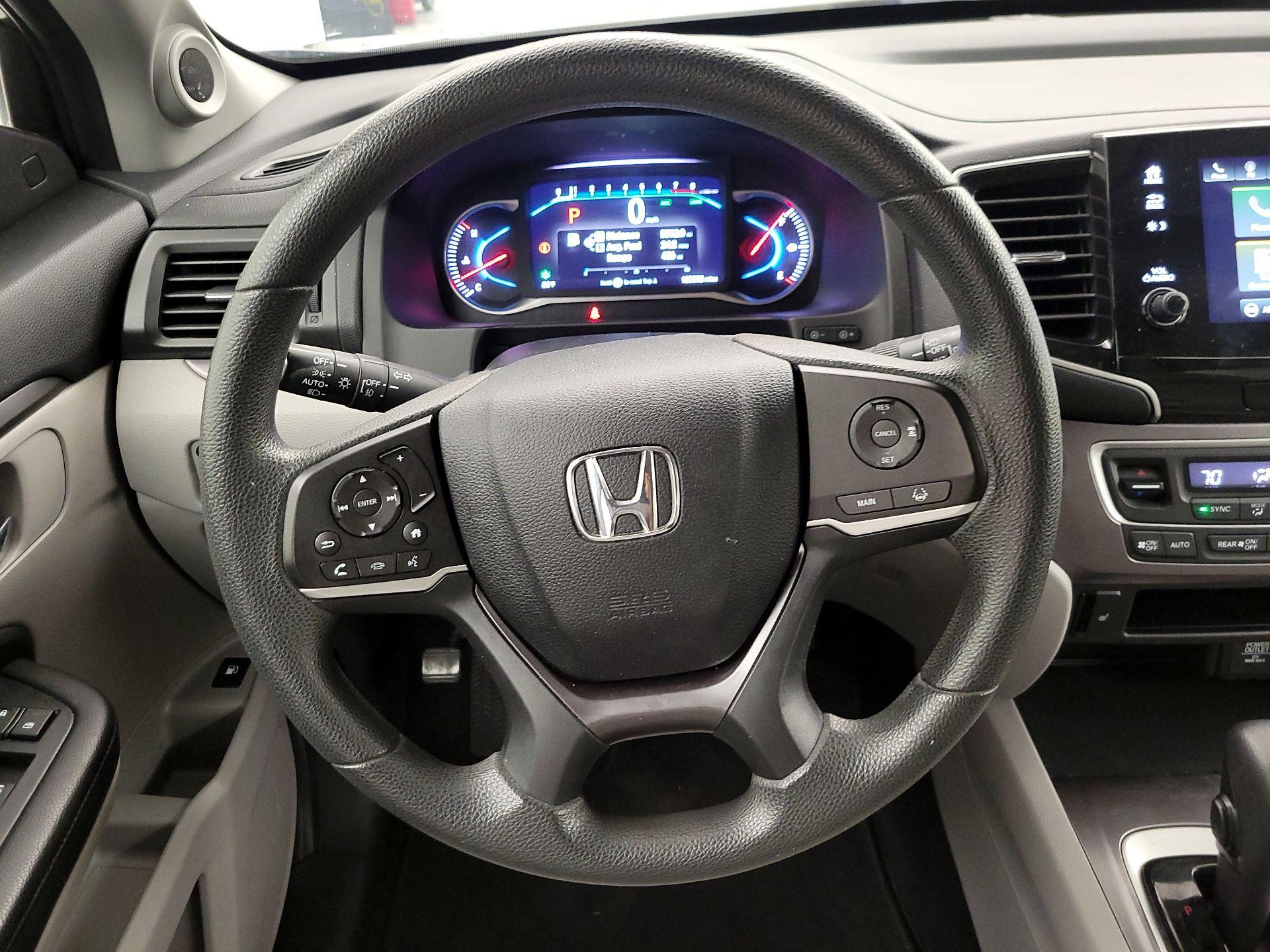 Thumbnail: 2019 Honda Pilot - 10