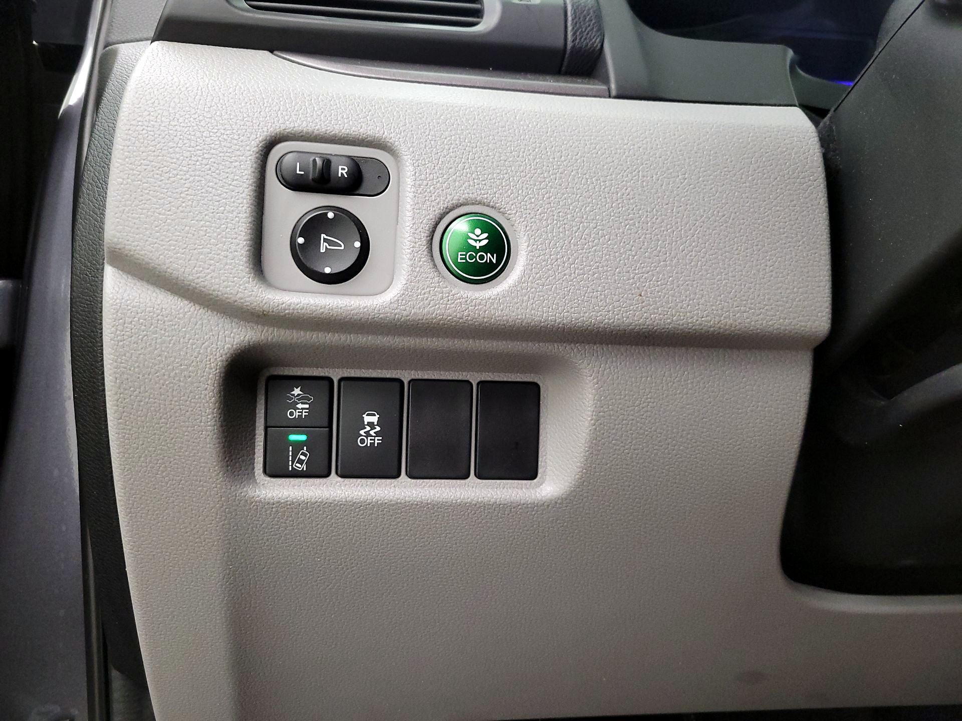 Thumbnail: 2019 Honda Pilot - 13