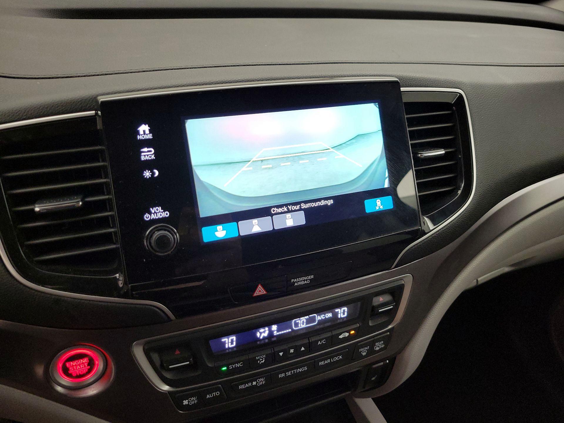 Thumbnail: 2019 Honda Pilot - 14