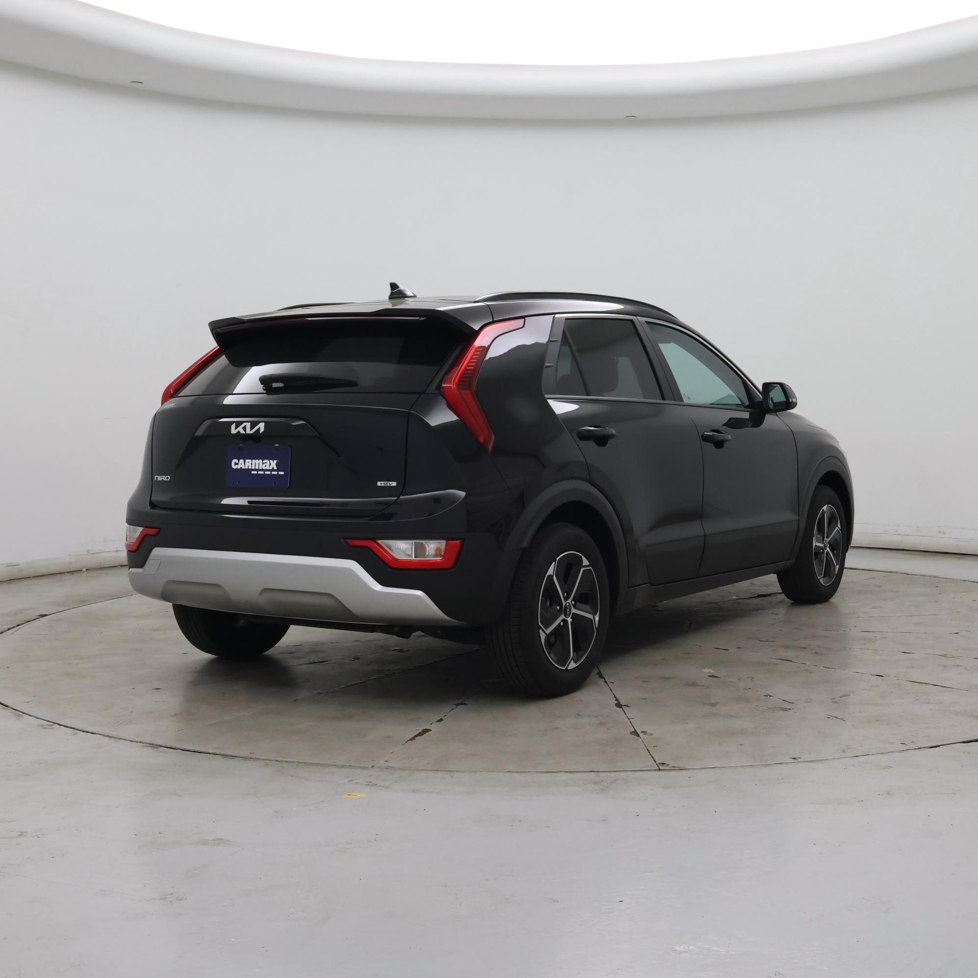 Thumbnail: 2025 Kia Niro - 8