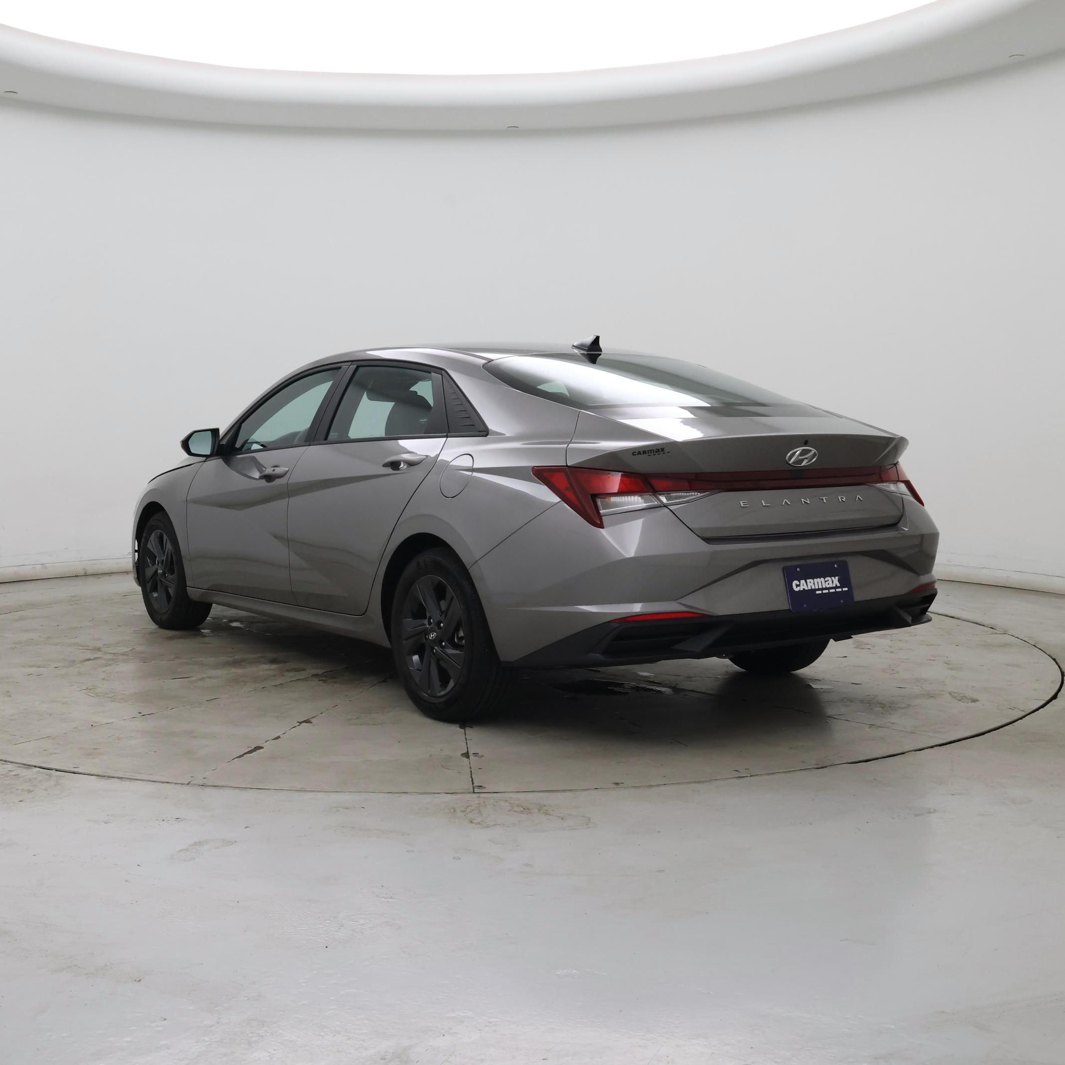 Thumbnail: 2023 Hyundai Elantra - 2