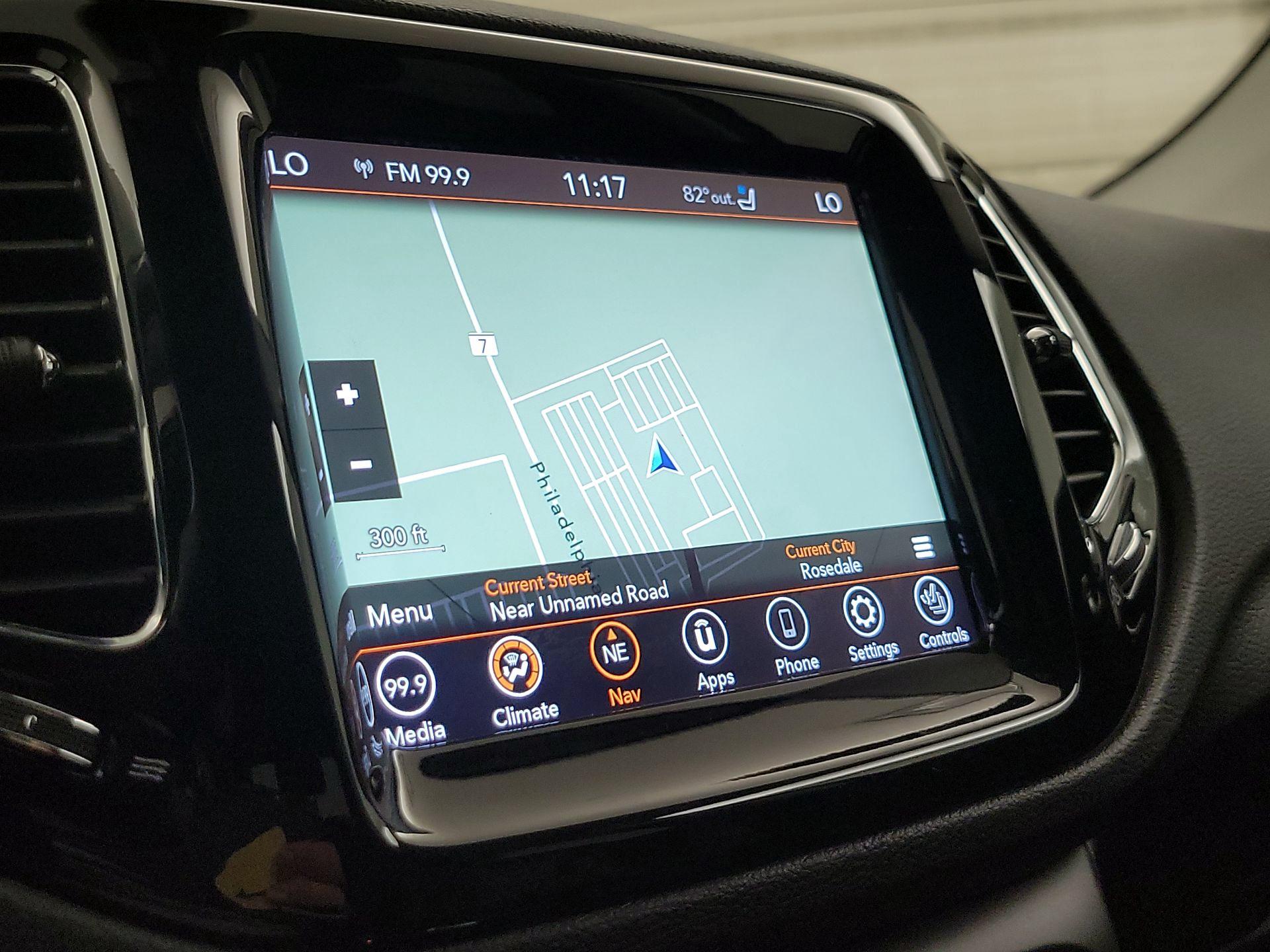 Thumbnail: 2021 Jeep Compass - 14