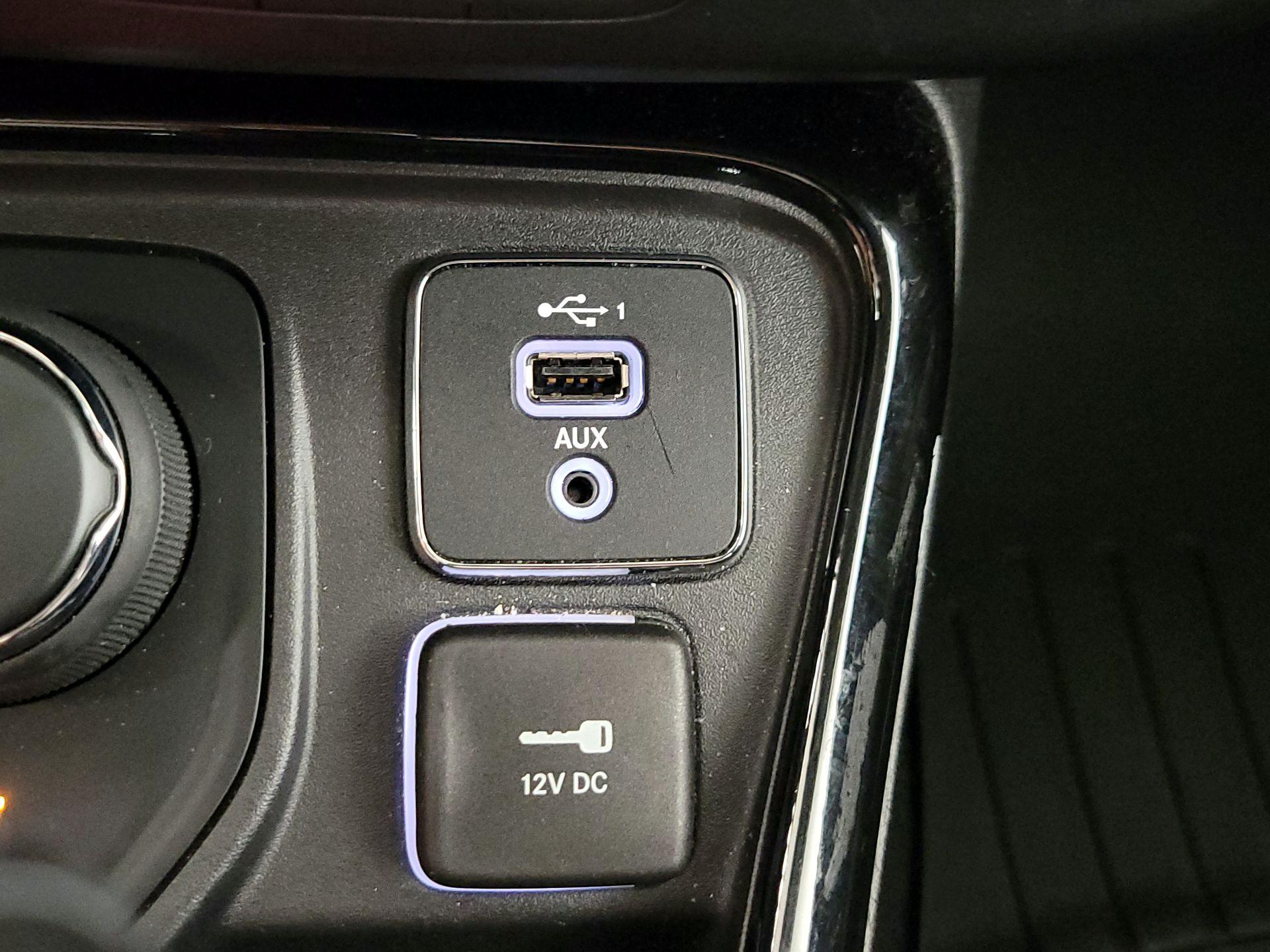 Thumbnail: 2021 Jeep Compass - 19