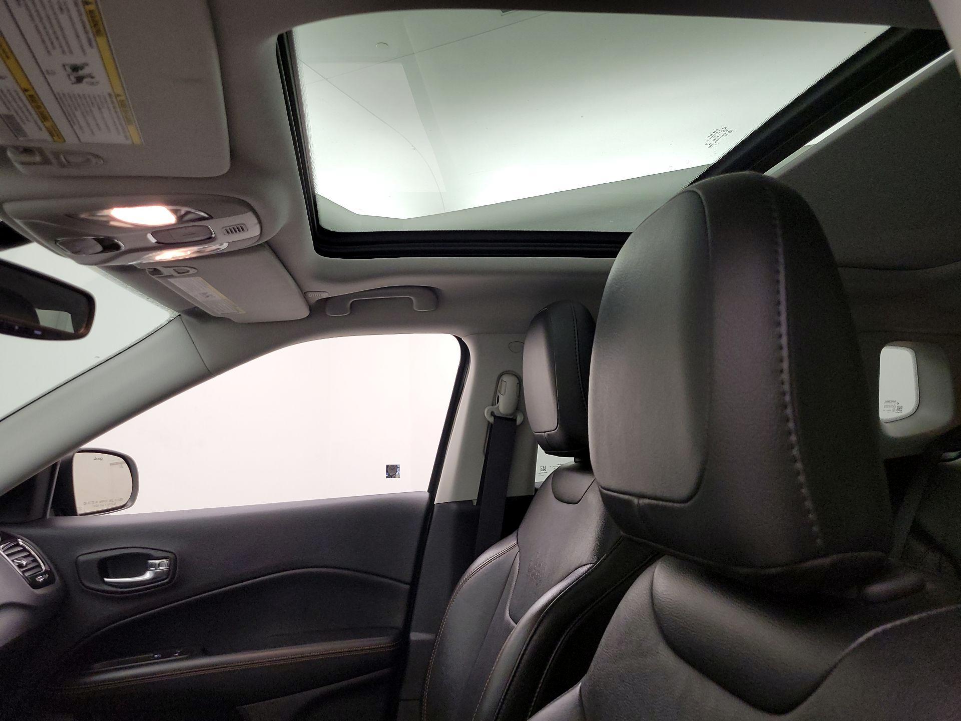 Thumbnail: 2021 Jeep Compass - 20