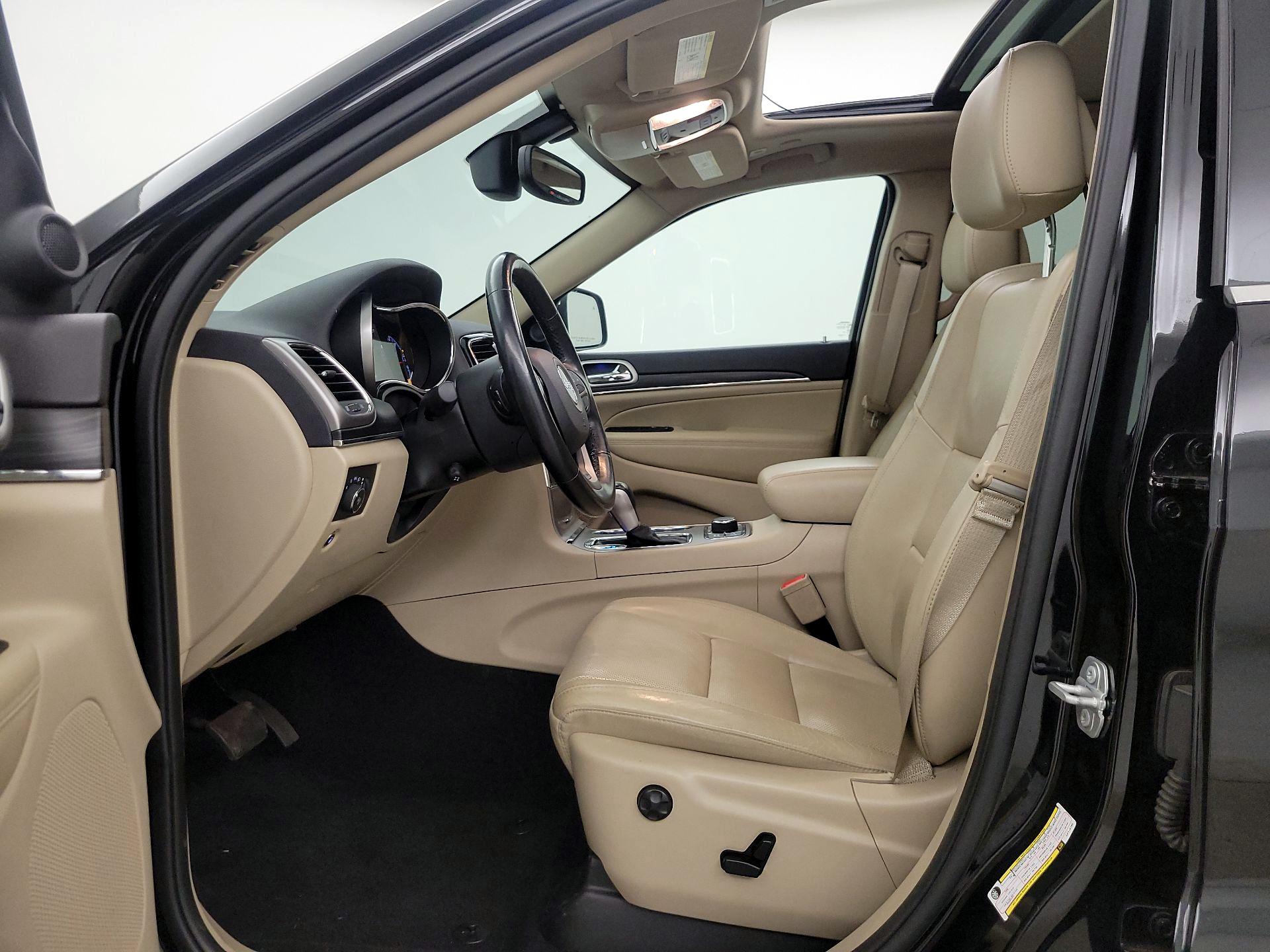 Thumbnail: 2020 Jeep Grand Cherokee - 11