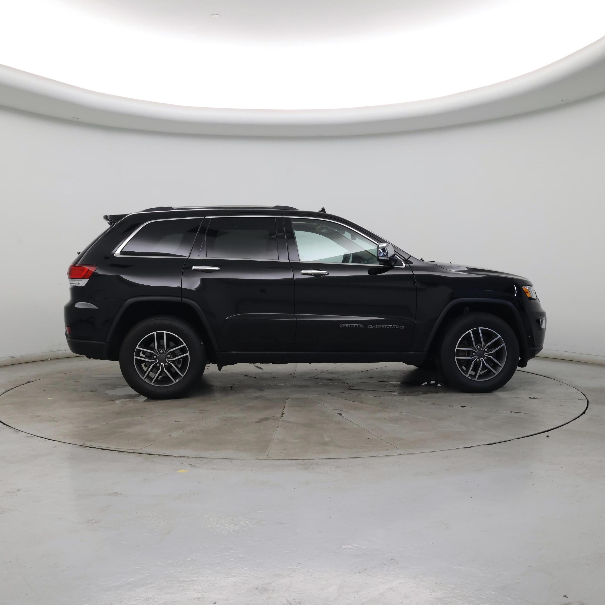 Thumbnail: 2020 Jeep Grand Cherokee - 7