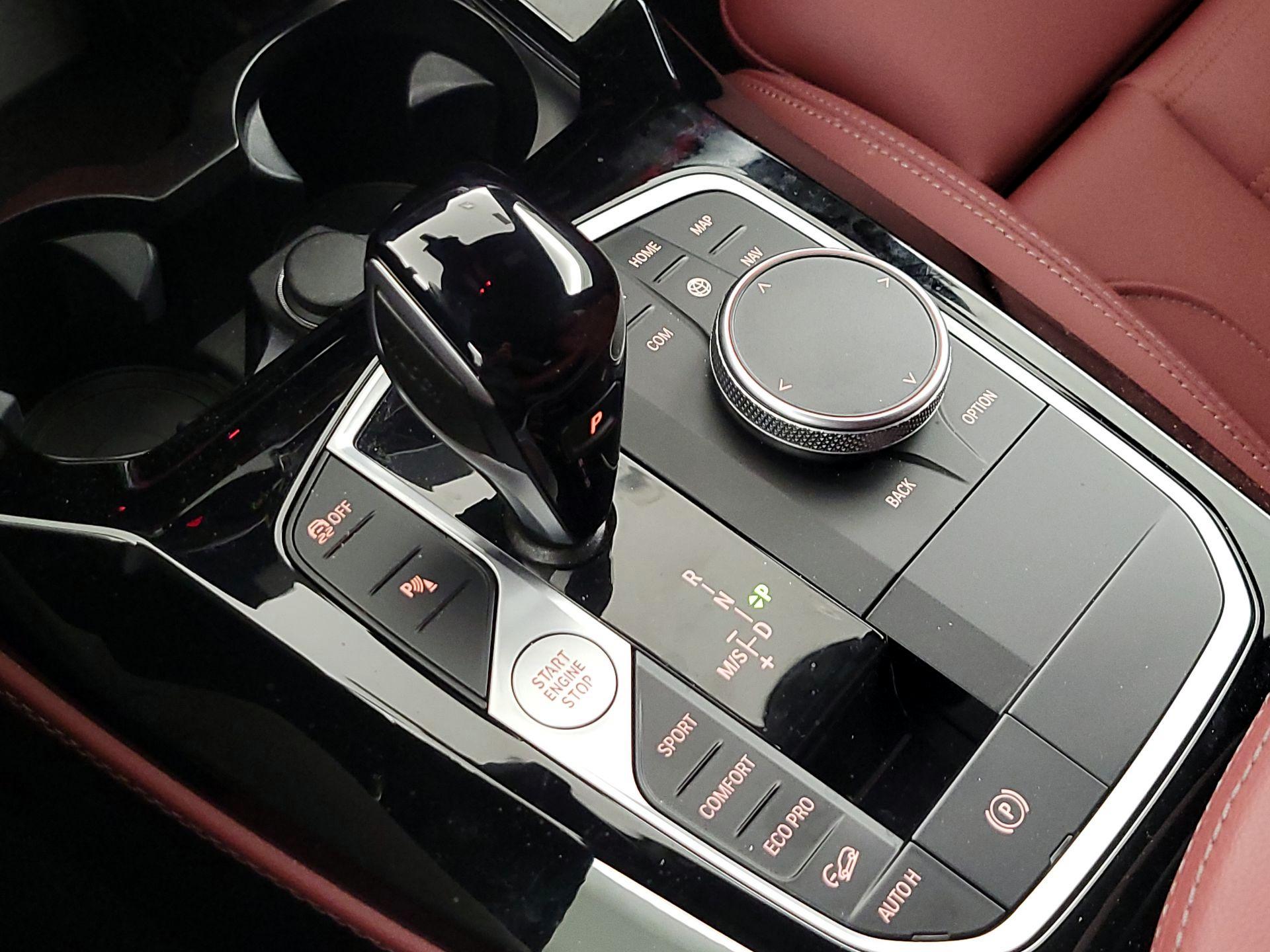 Thumbnail: 2023 BMW X4 - 18