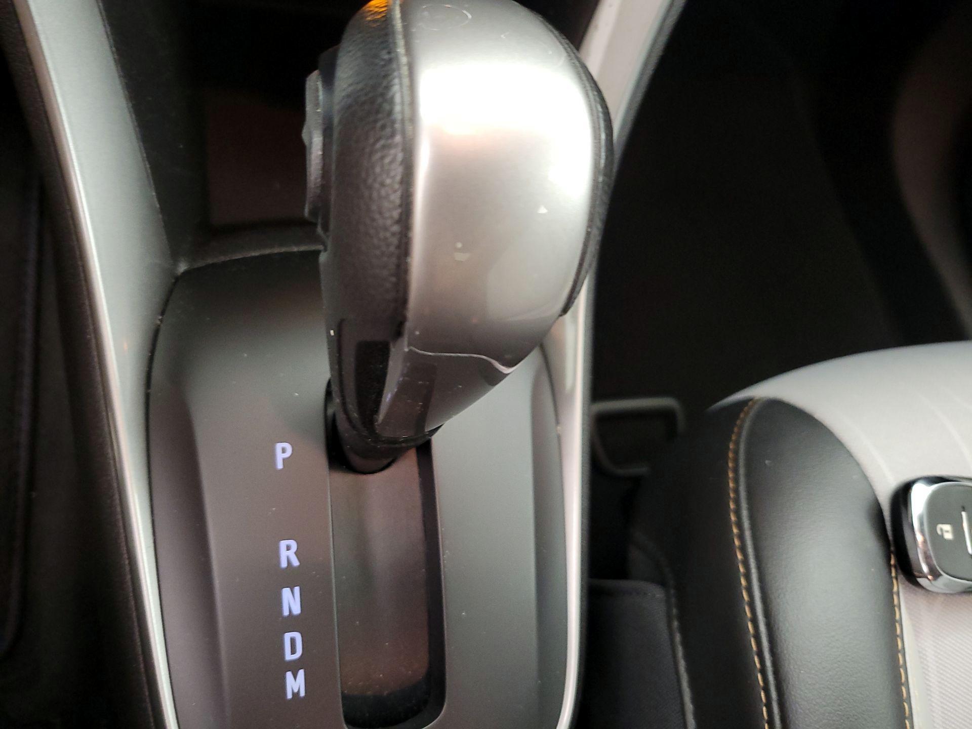 Thumbnail: 2020 Chevrolet Trax - 17