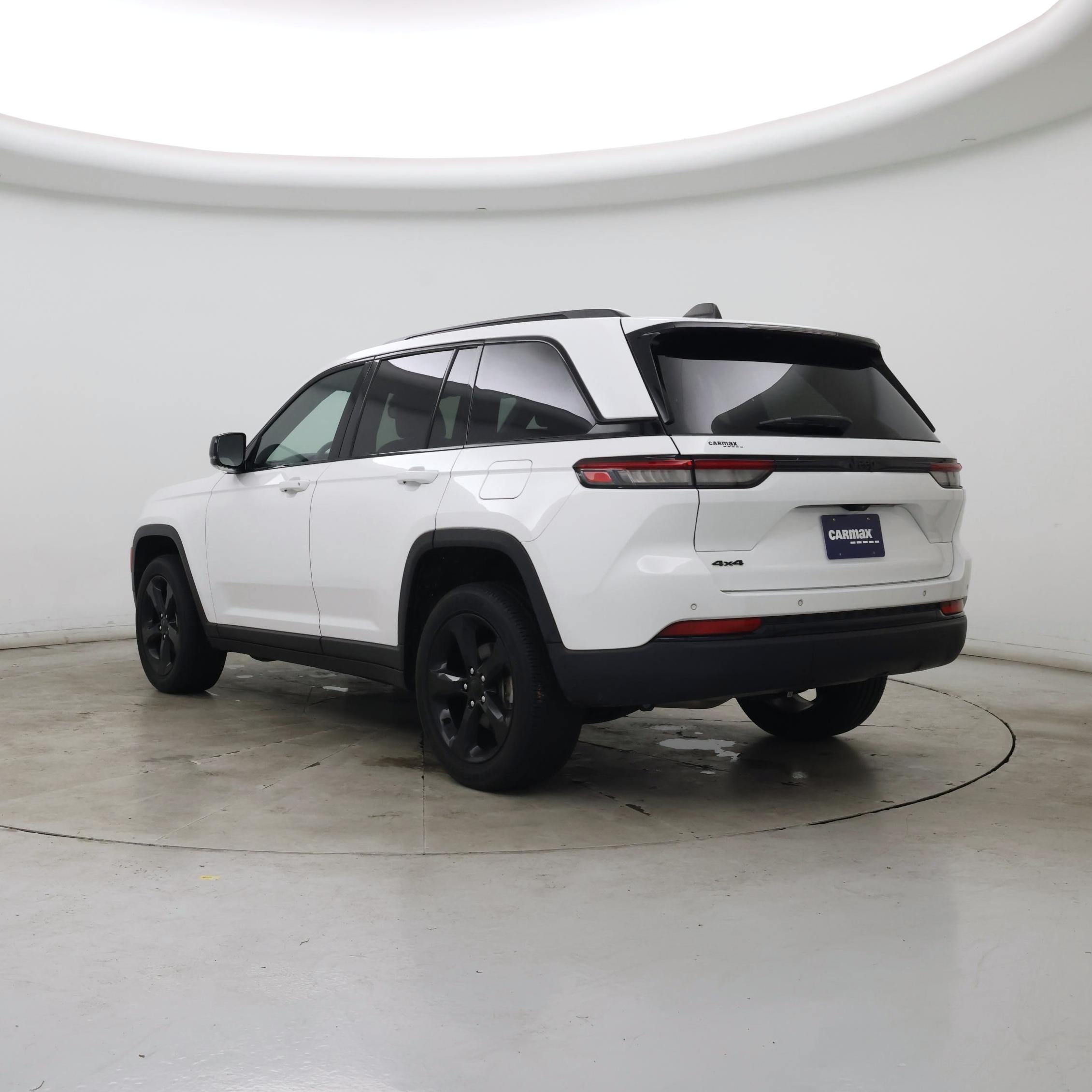 Thumbnail: 2023 Jeep Grand Cherokee - 2