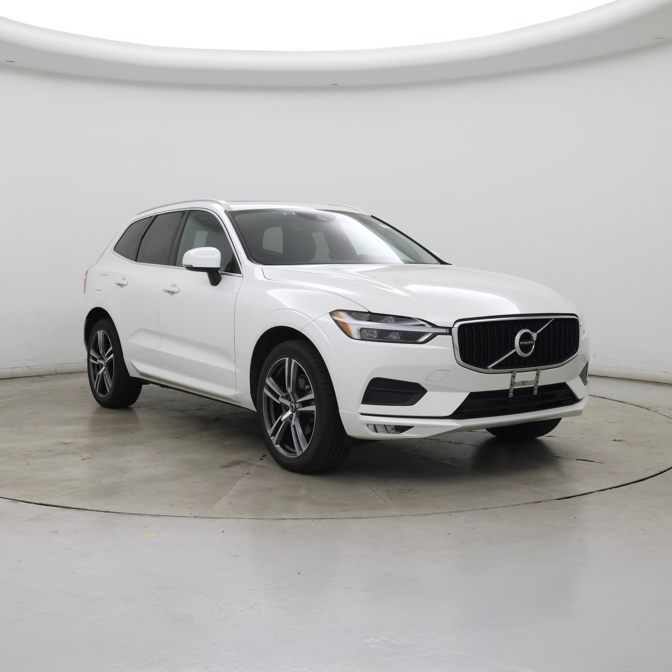 White 2021 Volvo XC60 T5 Momentum AWD SUV / Crossover All-Wheel Drive Automatic