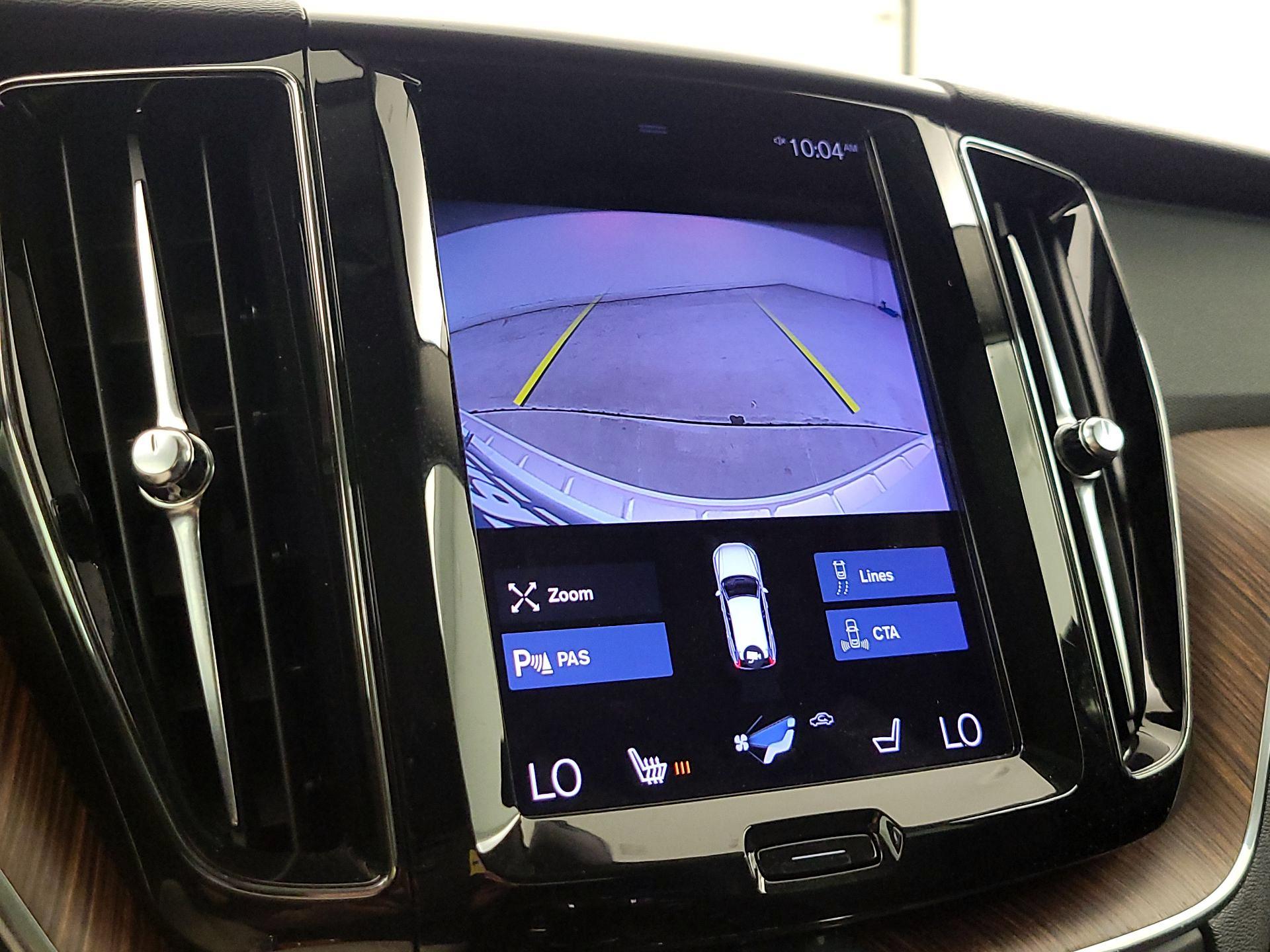 Thumbnail: 2021 Volvo XC60 - 15