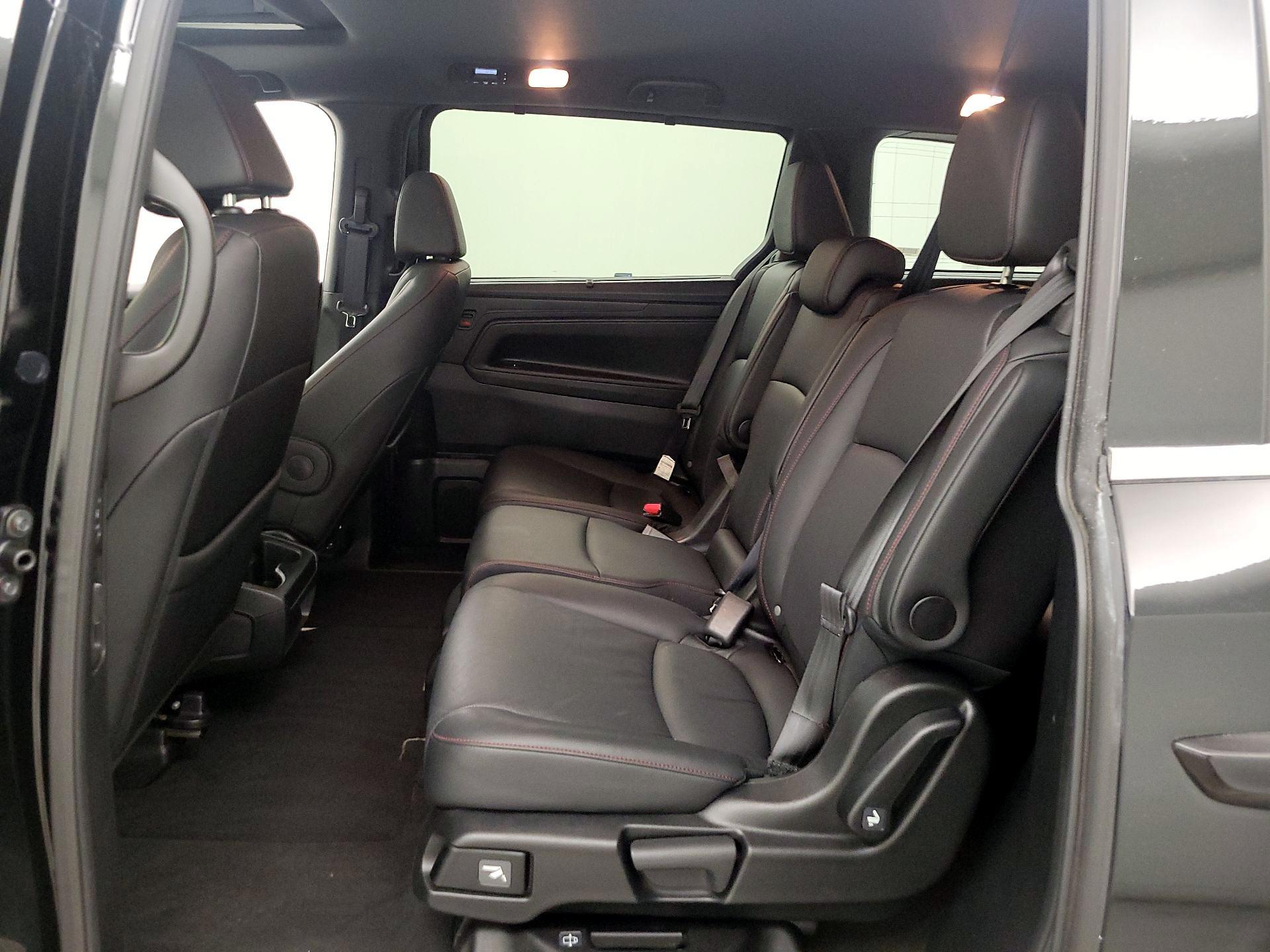Thumbnail: 2025 Honda Odyssey - 19
