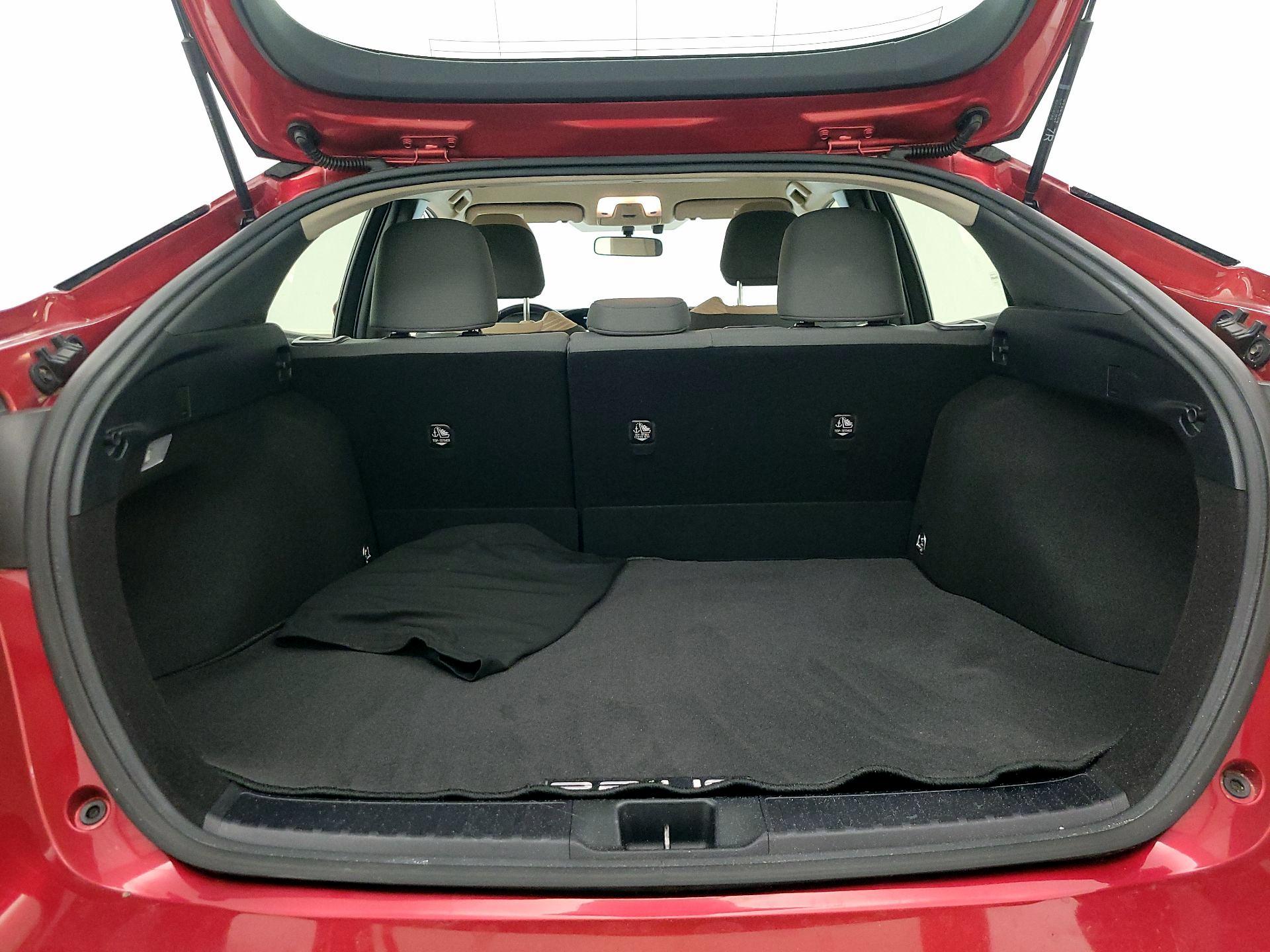Thumbnail: 2016 Toyota Prius - 20