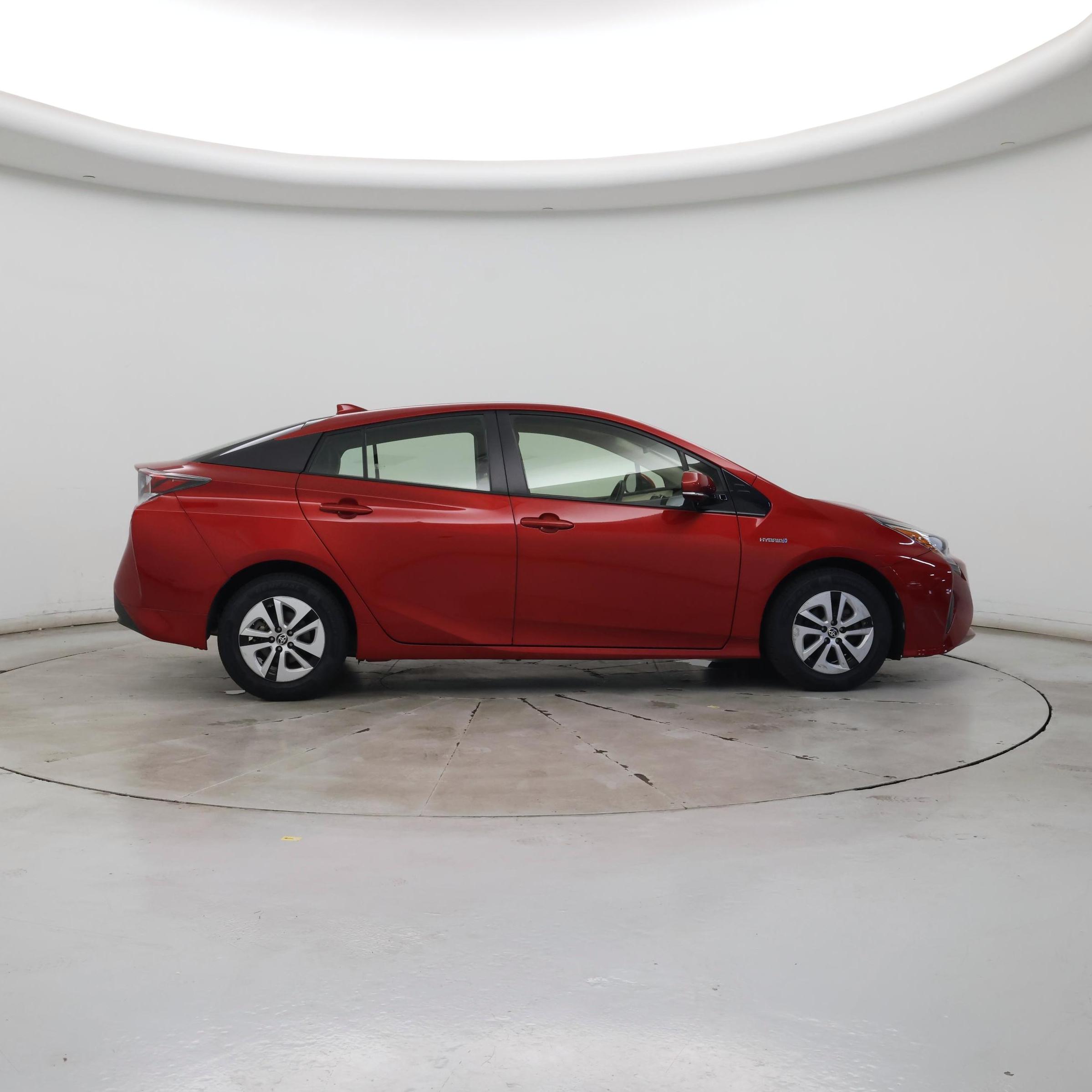 Thumbnail: 2016 Toyota Prius - 7