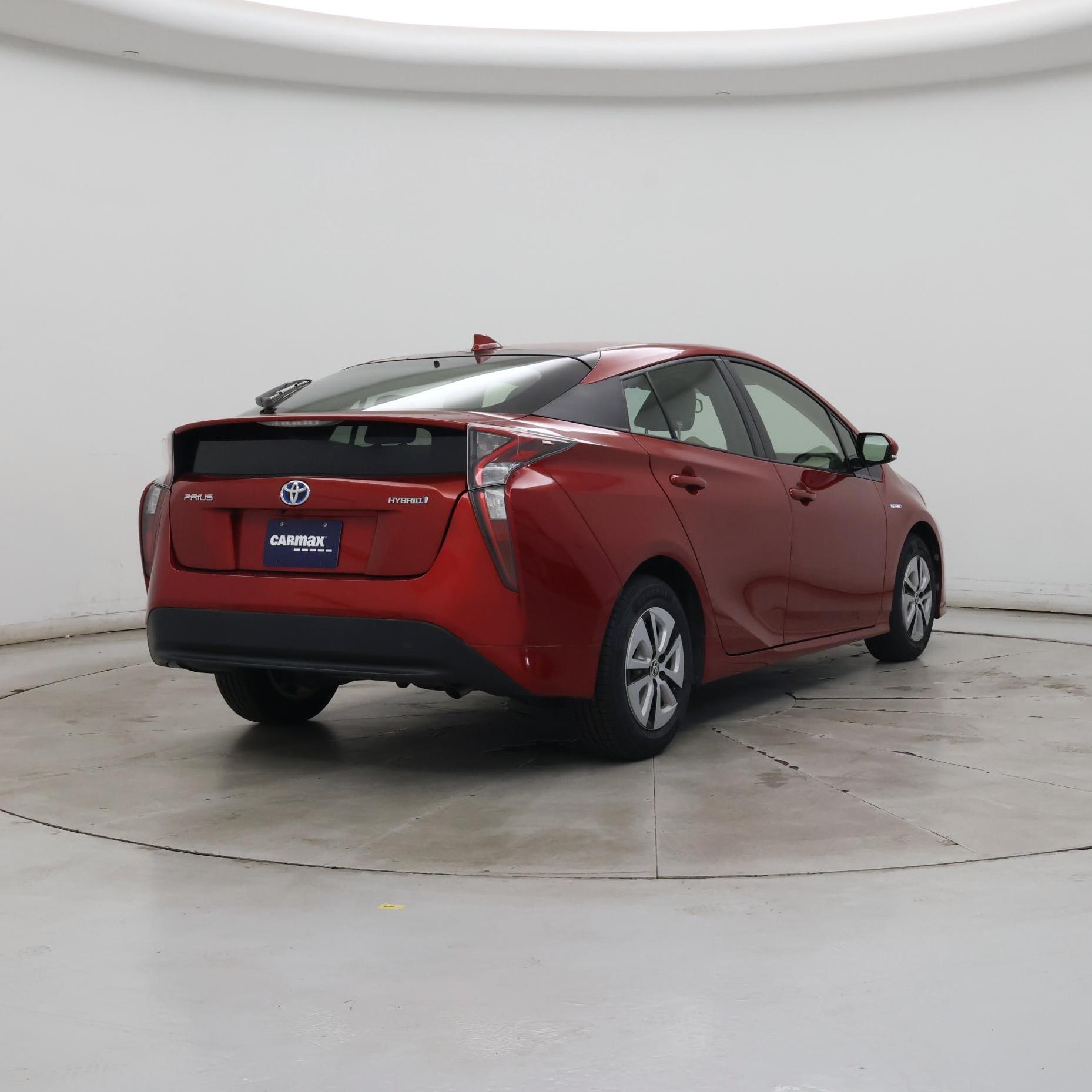 Thumbnail: 2016 Toyota Prius - 8