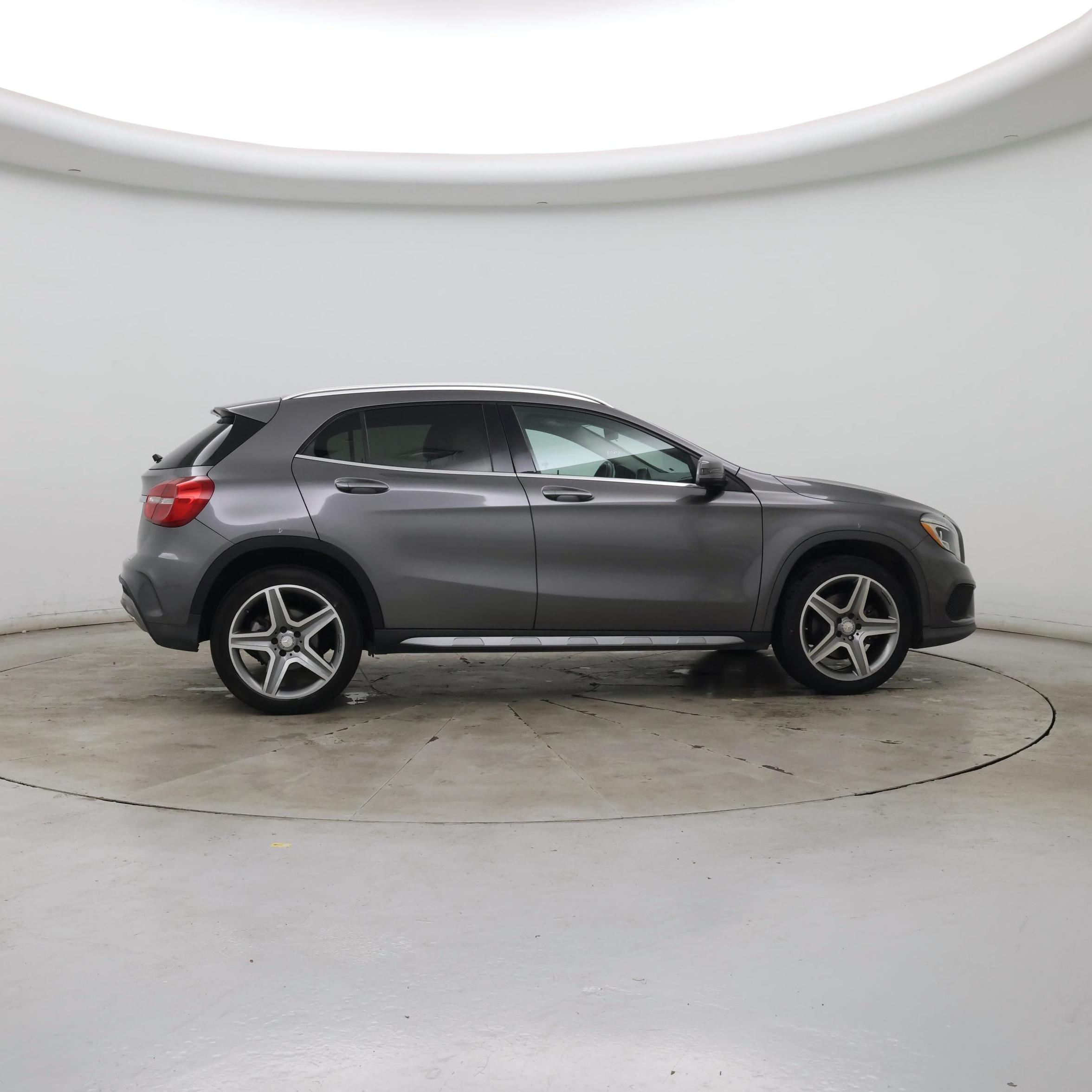 Thumbnail: 2015 Mercedes-Benz GLA - 7