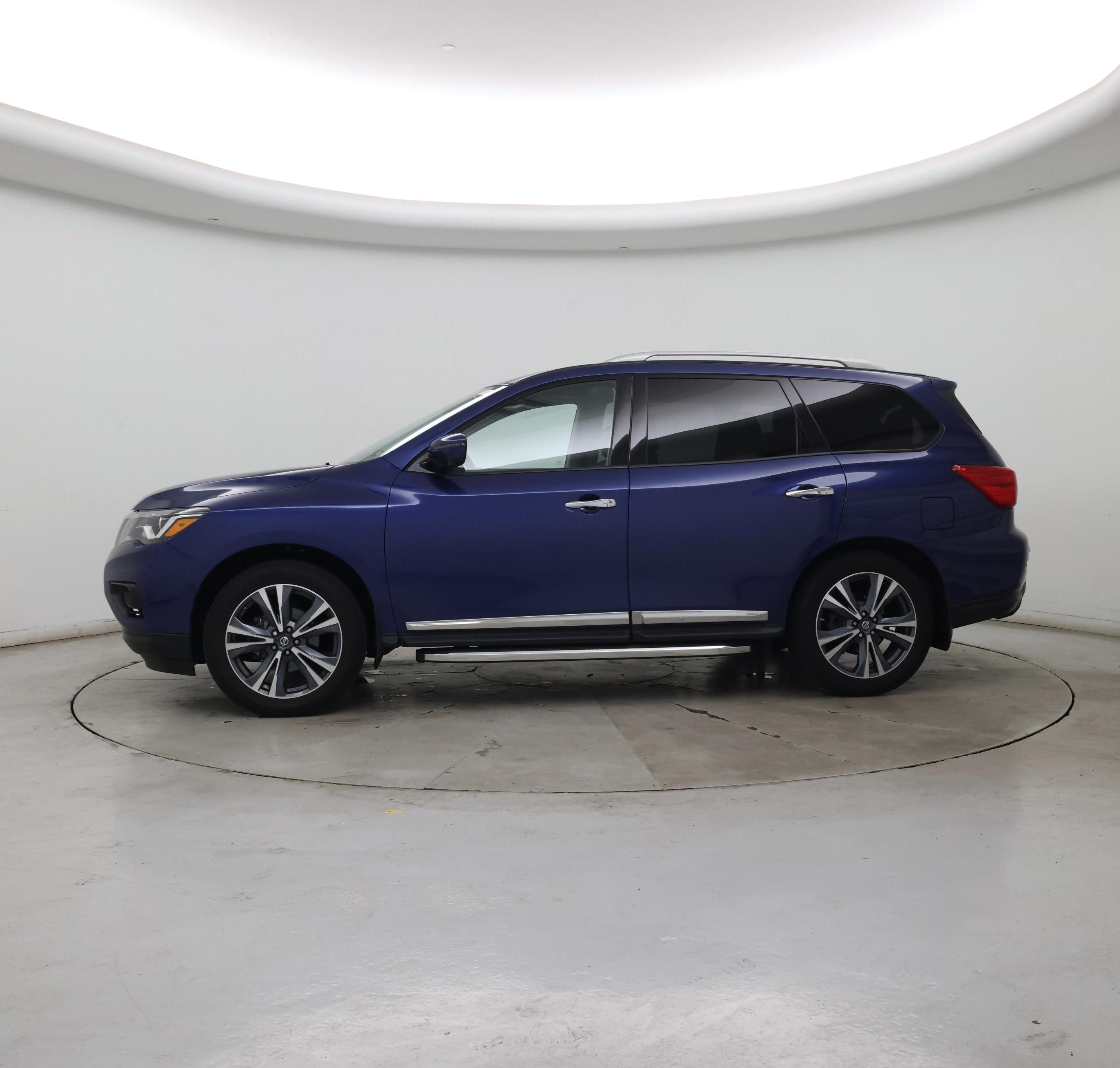 Thumbnail: 2019 Nissan Pathfinder - 3