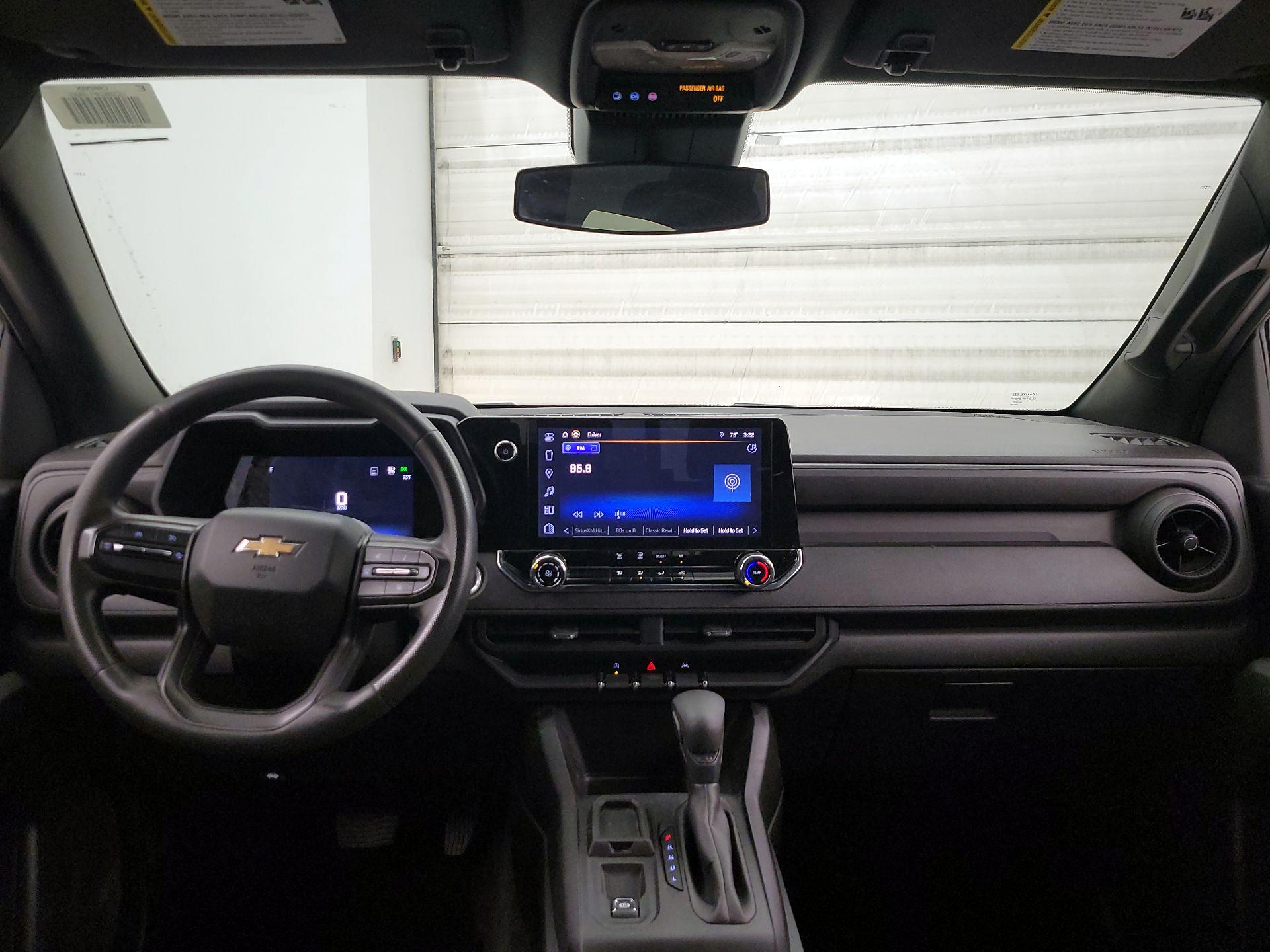 Thumbnail: 2023 Chevrolet Colorado - 9