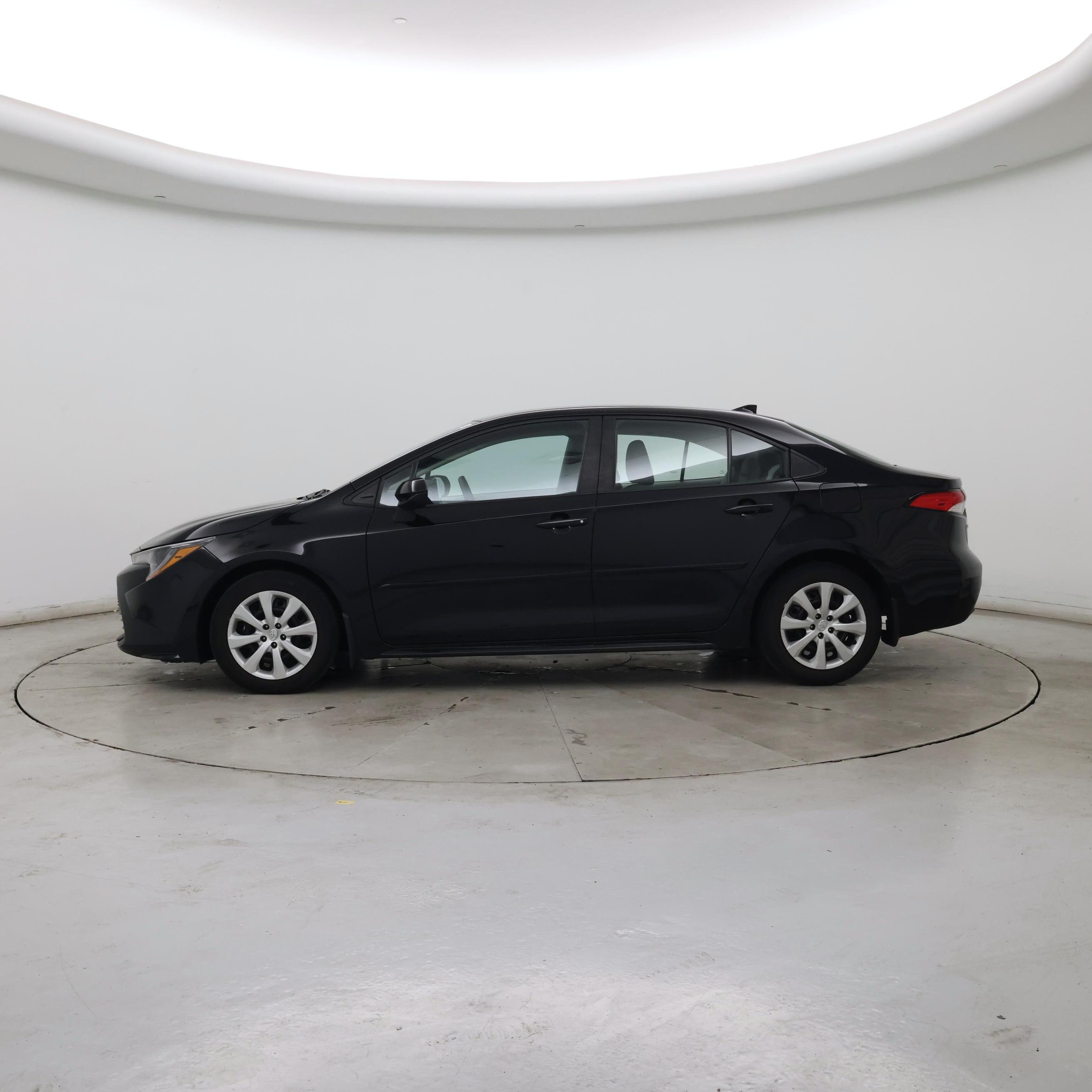 Thumbnail: 2024 Toyota Corolla - 3