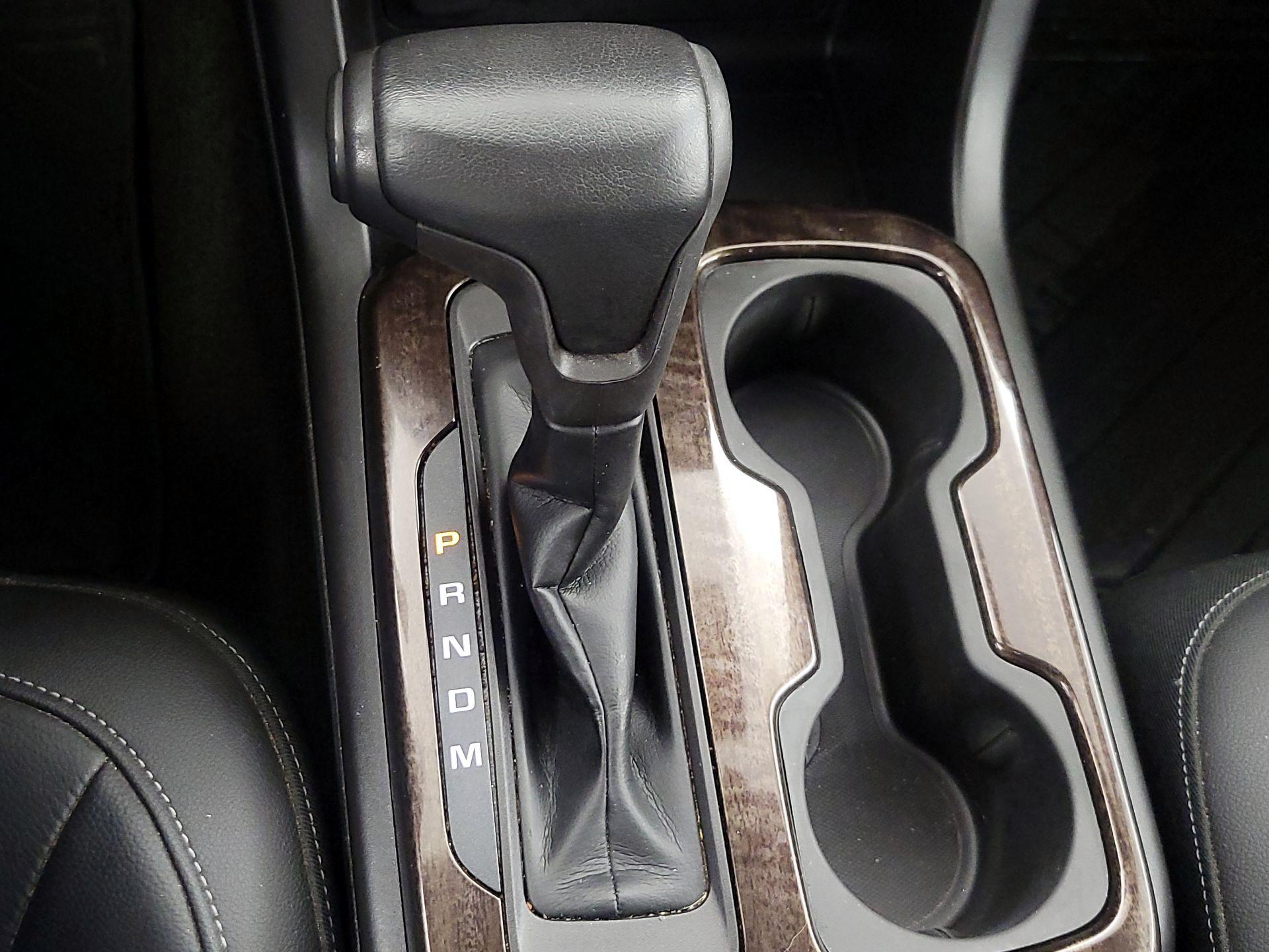 Thumbnail: 2016 GMC Canyon - 18