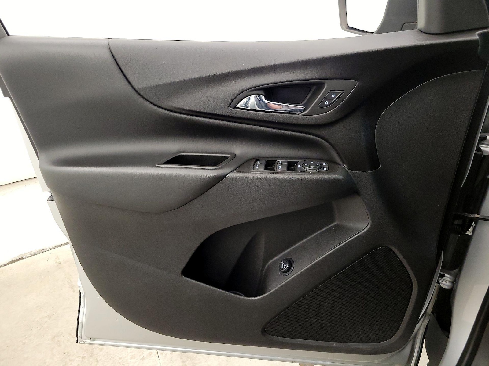 2022 Chevrolet Equinox LT - Photo 13